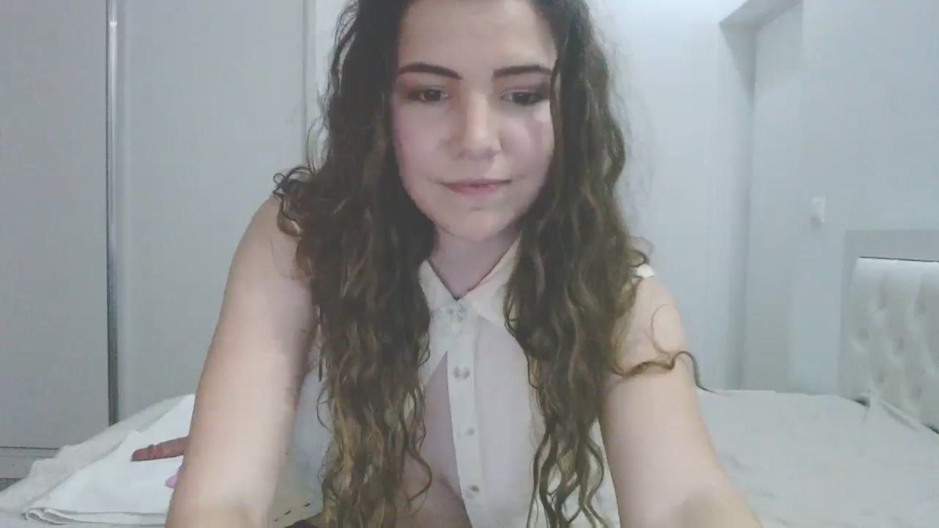 Gallery image thumbnail from Elizabeth005's myfreecams stream on, 03/24/2025, 01:52 image 16 of 20