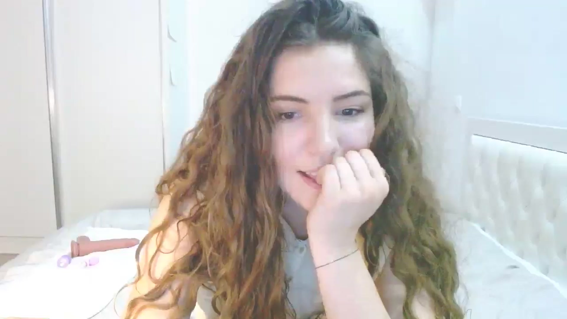 Gallery image thumbnail from Elizabeth005's myfreecams stream on, 03/26/2025, 07:46 image 10 of 20