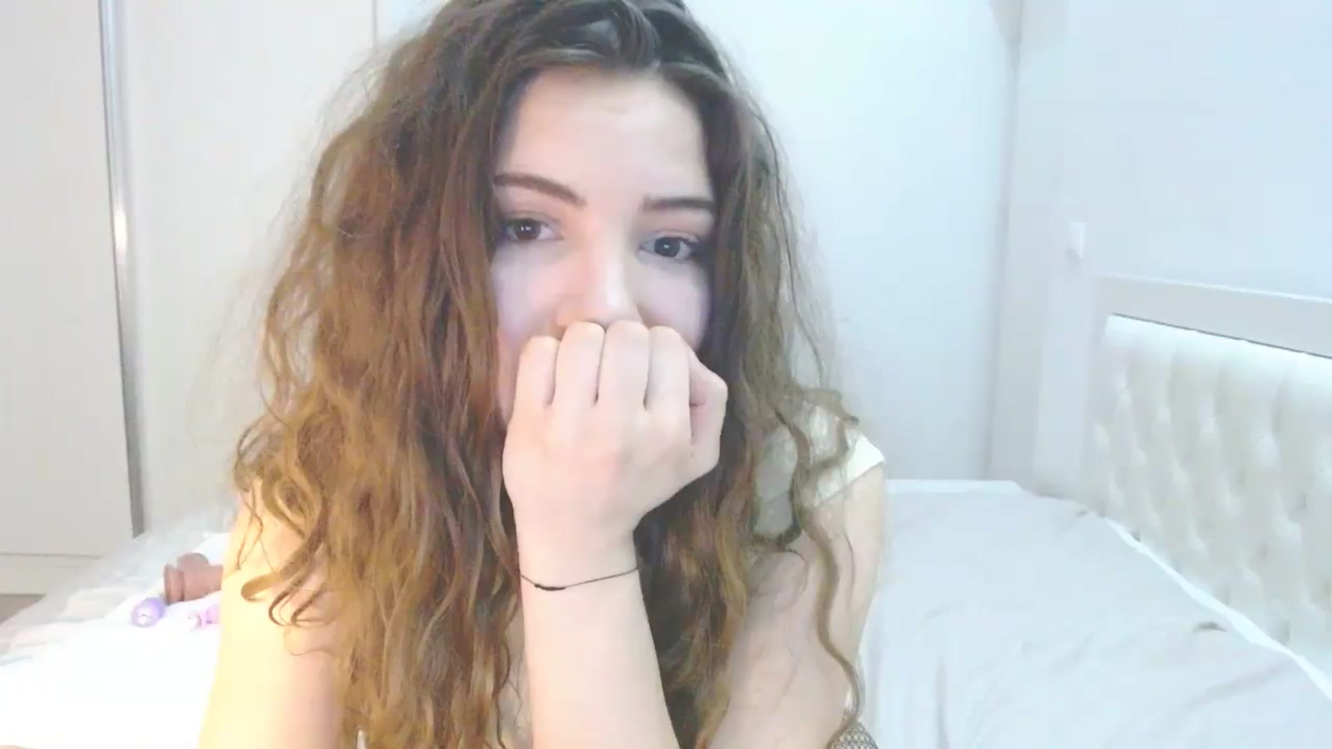 Gallery image thumbnail from Elizabeth005's myfreecams stream on, 03/26/2025, 07:46 image 17 of 20