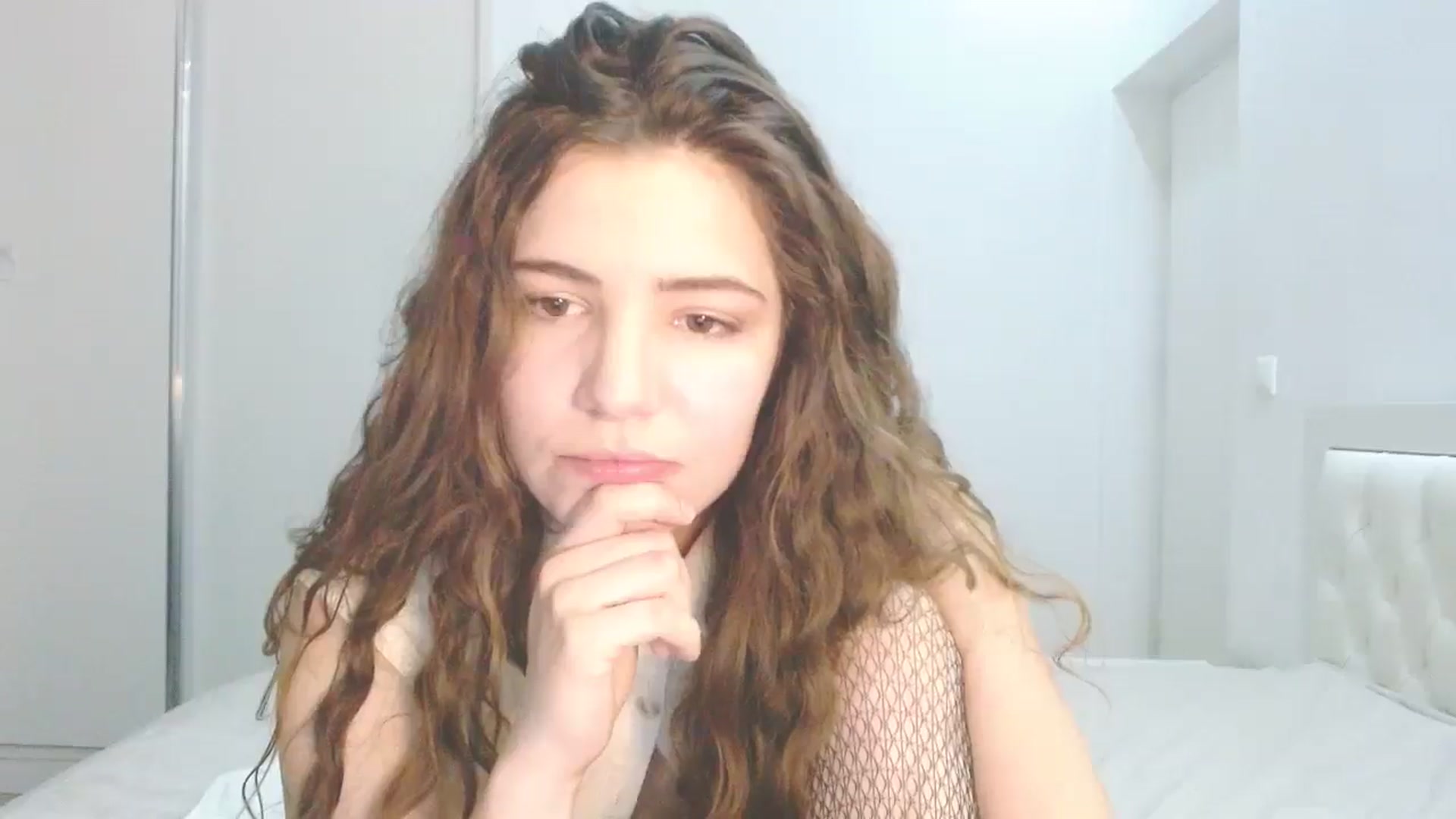 Gallery image thumbnail from Elizabeth005's myfreecams stream on, 03/28/2025, 04:05 image 16 of 20