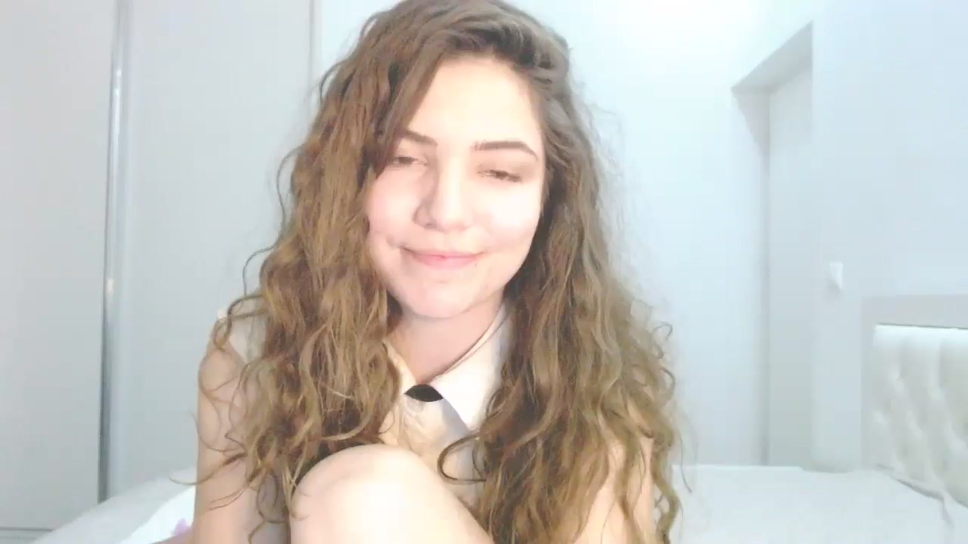 Gallery image thumbnail from Elizabeth005's myfreecams stream on, 03/28/2025, 05:47 image 16 of 20