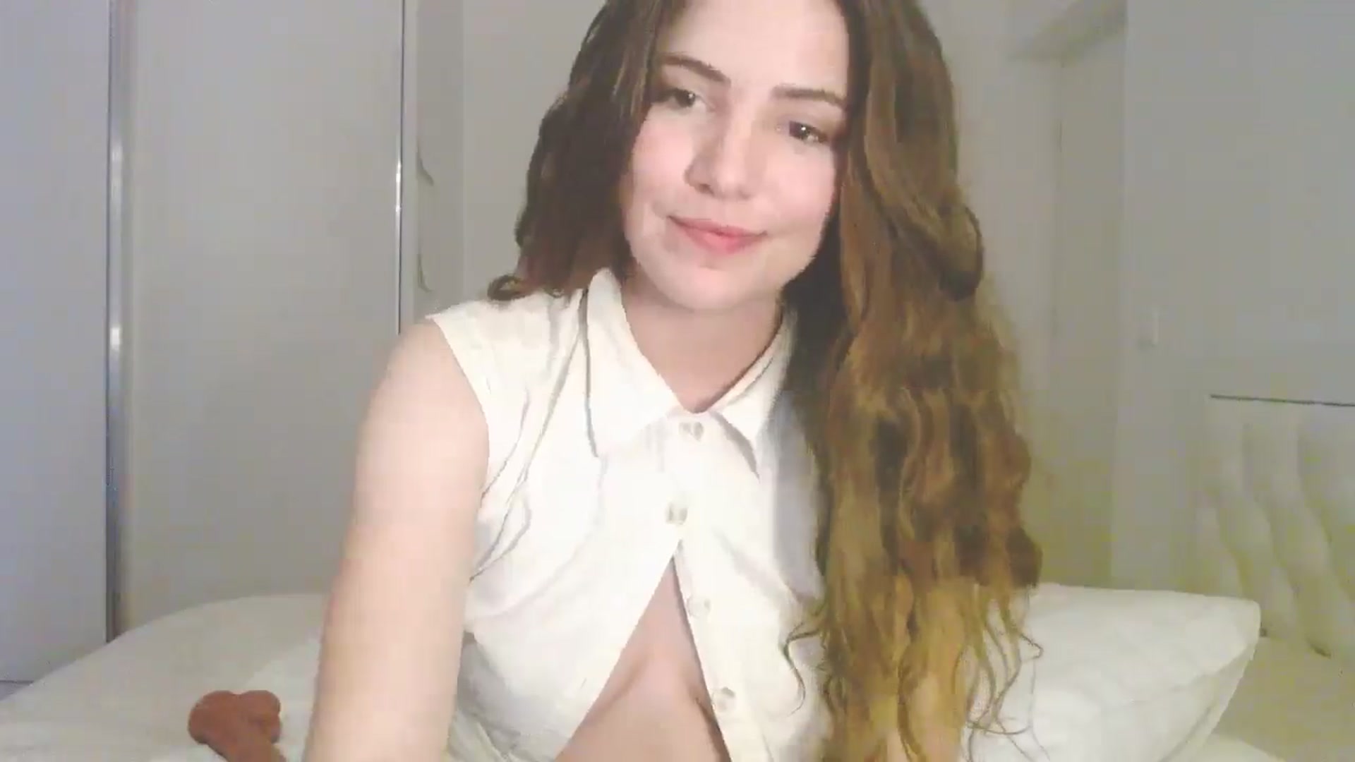 Gallery image thumbnail from Elizabeth005's myfreecams stream on, 04/05/2025, 05:55 image 12 of 20