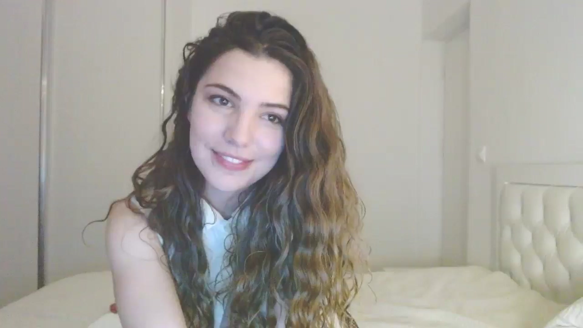 Gallery image thumbnail from Elizabeth005's myfreecams stream on, 04/08/2025, 24:20 image 12 of 20