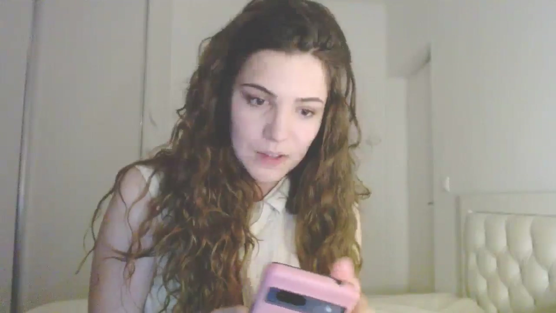 Gallery image thumbnail from Elizabeth005's myfreecams stream on, 04/08/2025, 02:26 image 15 of 20