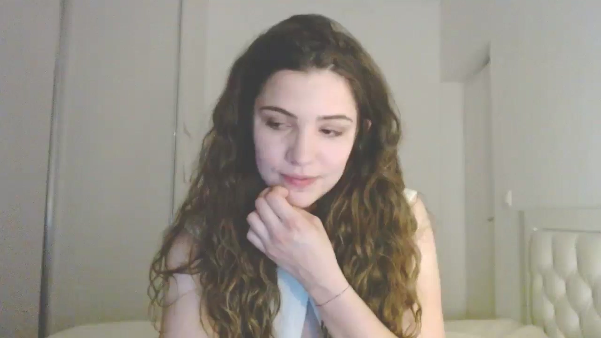 Gallery image thumbnail from Elizabeth005's myfreecams stream on, 04/08/2025, 02:26 image 9 of 20