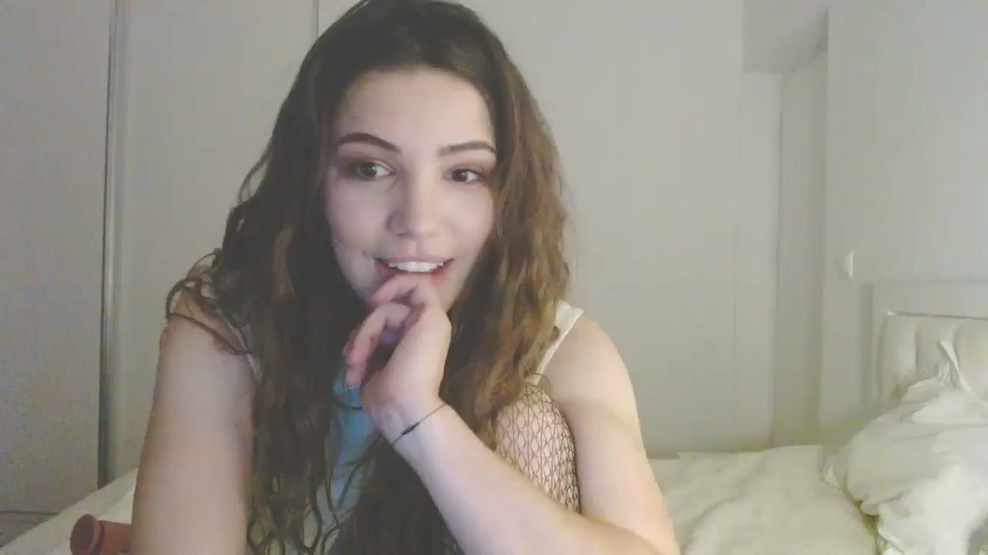Gallery image thumbnail from Elizabeth005's myfreecams stream on, 04/10/2025, 01:36 image 2 of 20
