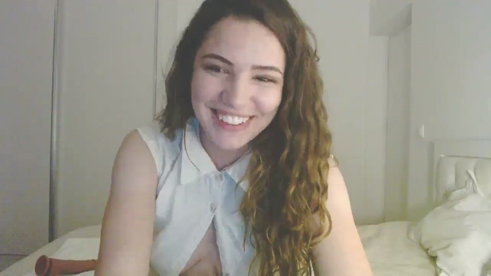 Gallery image thumbnail from Elizabeth005's myfreecams stream on, 04/10/2025, 01:36 image 12 of 20