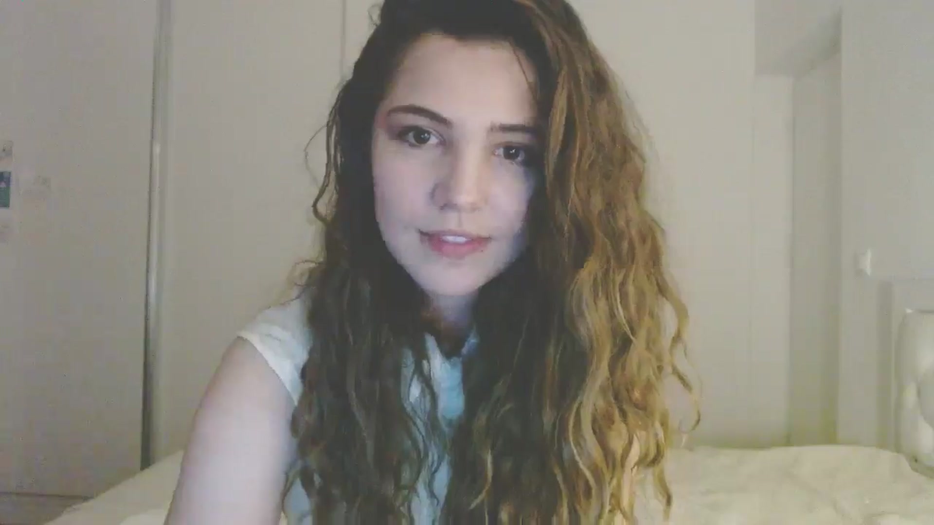 Gallery image thumbnail from Elizabeth005's myfreecams stream on, 04/14/2025, 18:26 image 17 of 20