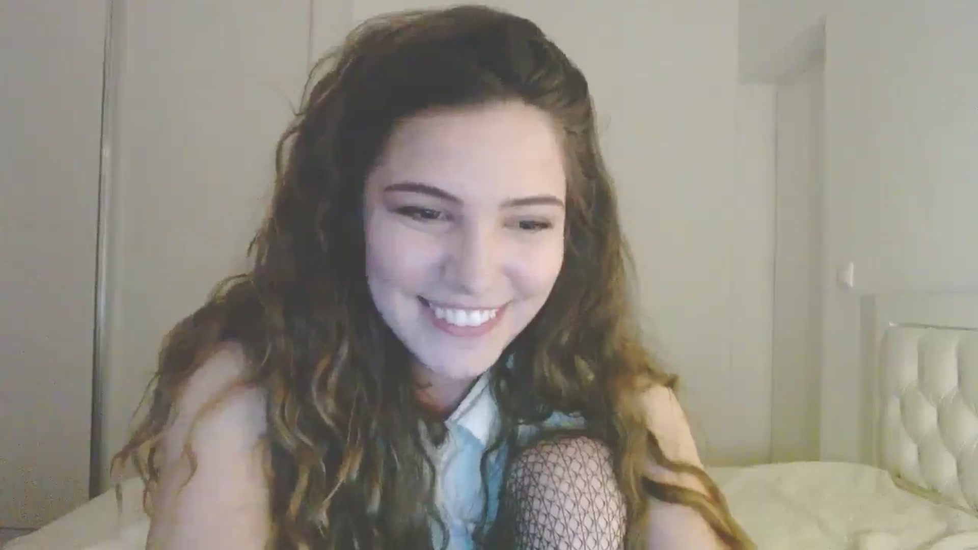 Gallery image thumbnail from Elizabeth005's myfreecams stream on, 04/14/2025, 18:26 image 16 of 20