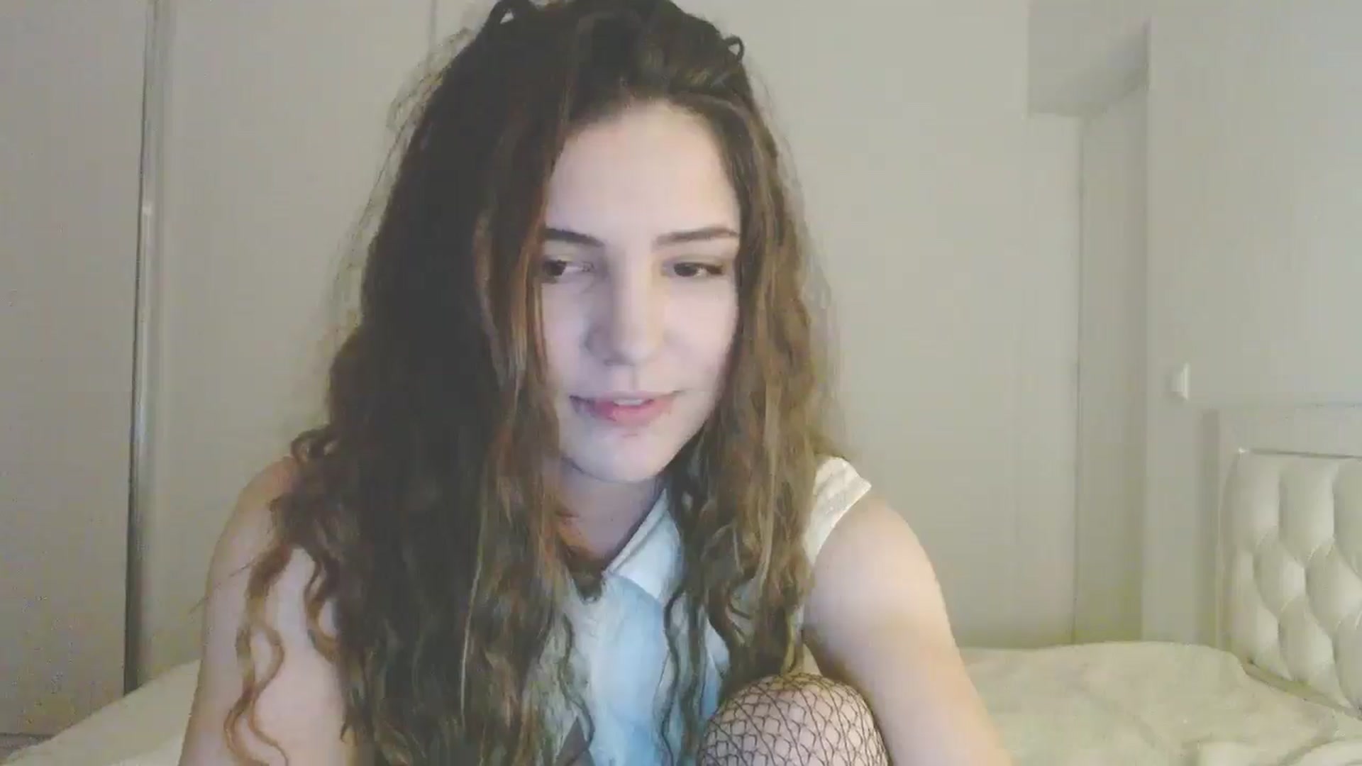 Gallery image thumbnail from Elizabeth005's myfreecams stream on, 04/14/2025, 18:26 image 14 of 20
