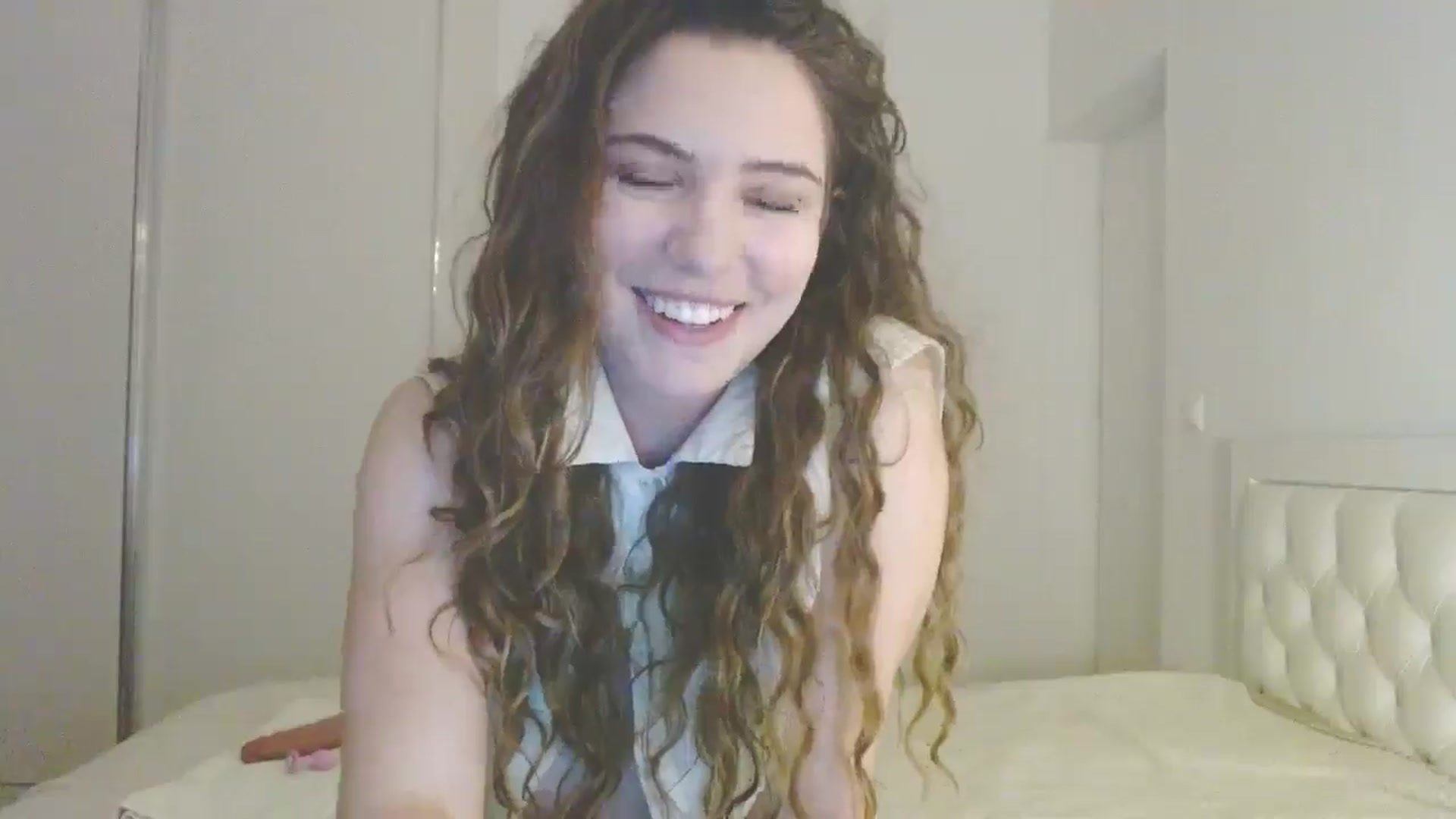 Gallery image thumbnail from Elizabeth005's myfreecams stream on, 04/14/2025, 18:26 image 2 of 20