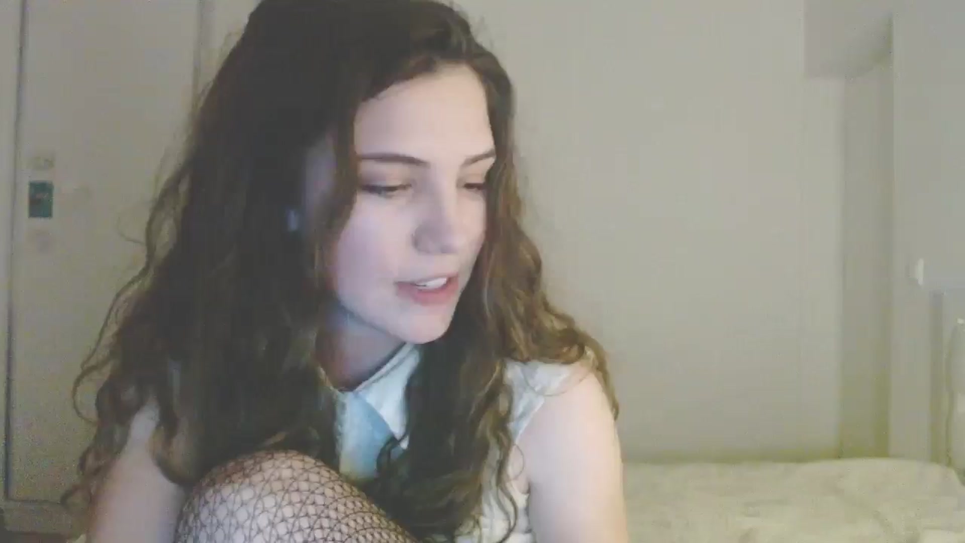 Gallery image thumbnail from Elizabeth005's myfreecams stream on, 04/14/2025, 19:01 image 8 of 20