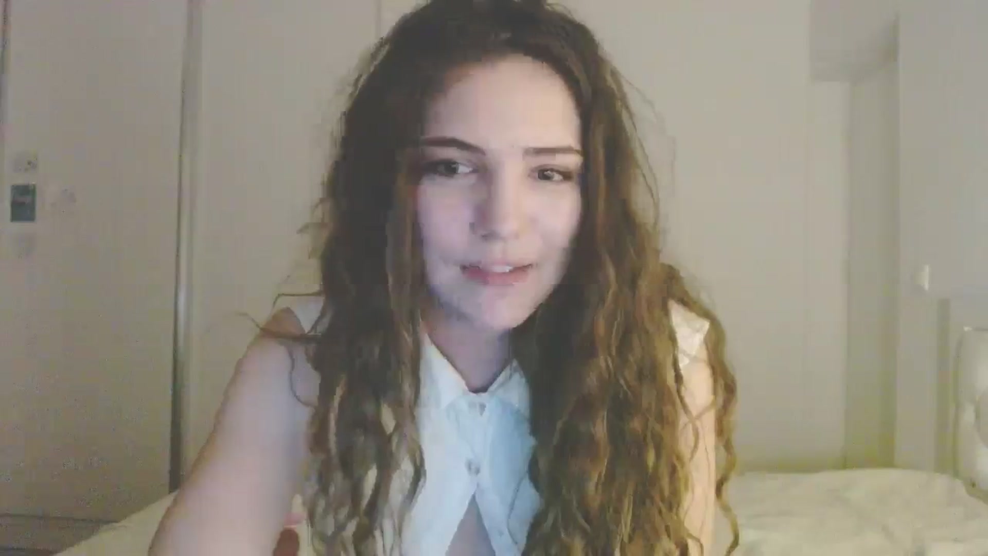 Gallery image thumbnail from Elizabeth005's myfreecams stream on, 04/14/2025, 19:01 image 2 of 20