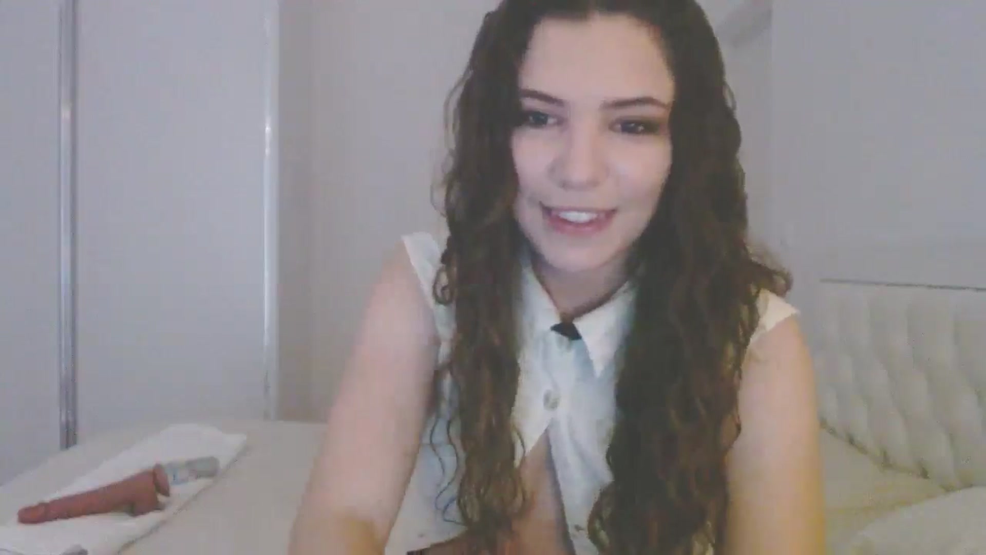 Gallery image thumbnail from Elizabeth005's myfreecams stream on, 04/15/2025, 16:37 image 4 of 20