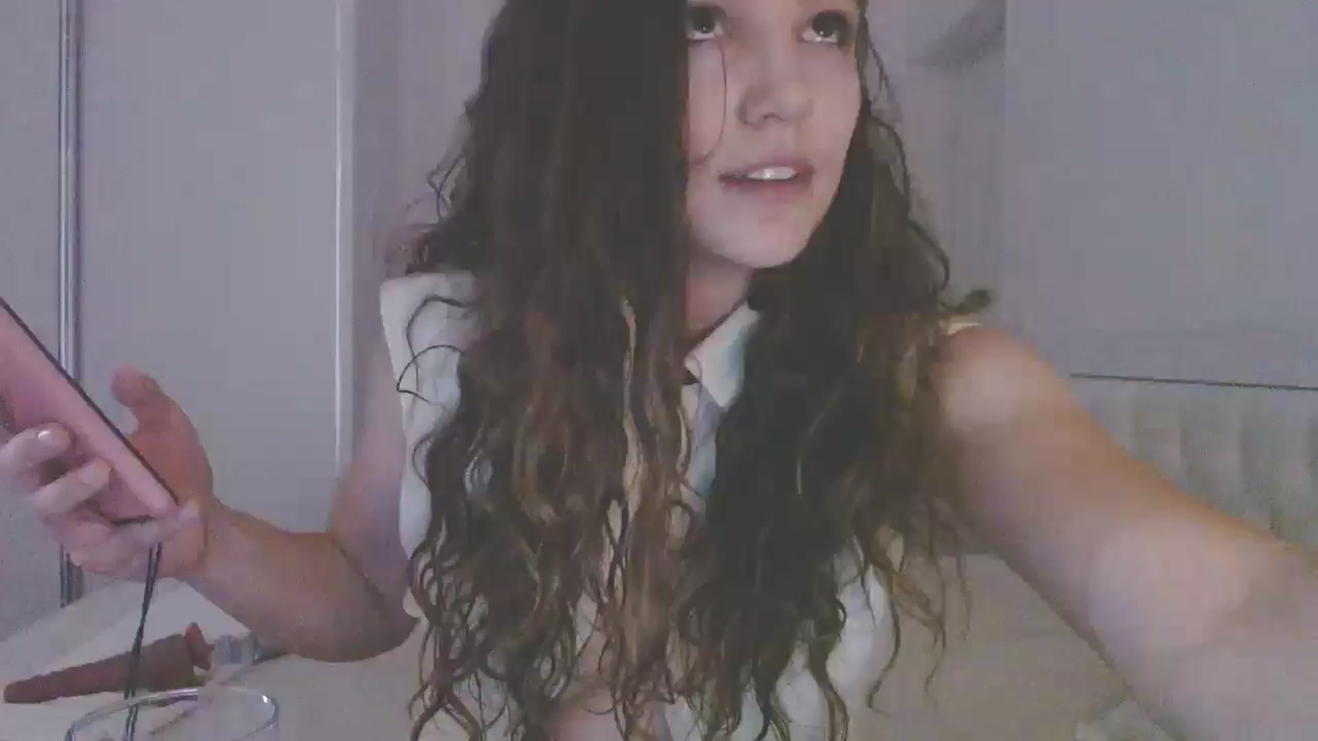 Gallery image thumbnail from Elizabeth005's myfreecams stream on, 04/15/2025, 16:37 image 20 of 20