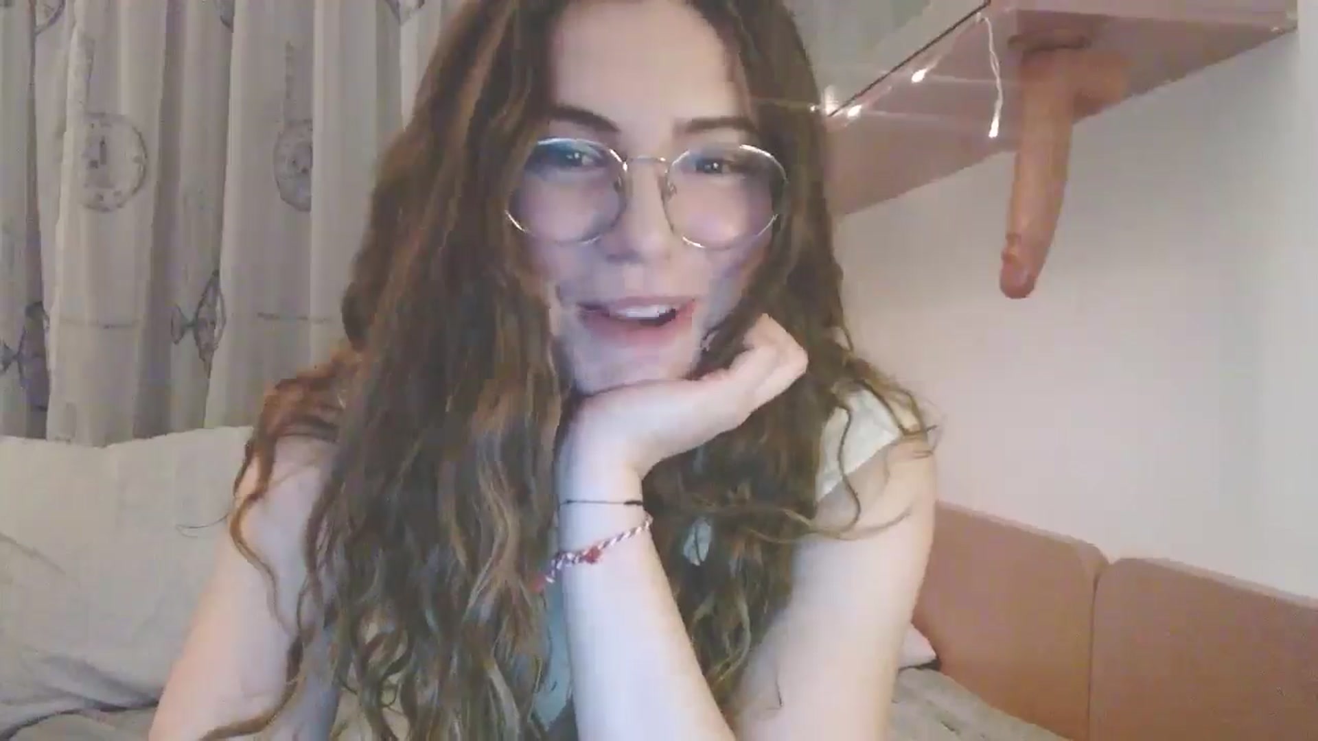 Gallery image thumbnail from Elizabeth005's myfreecams stream on, 05/09/2025, 24:25 image 12 of 20