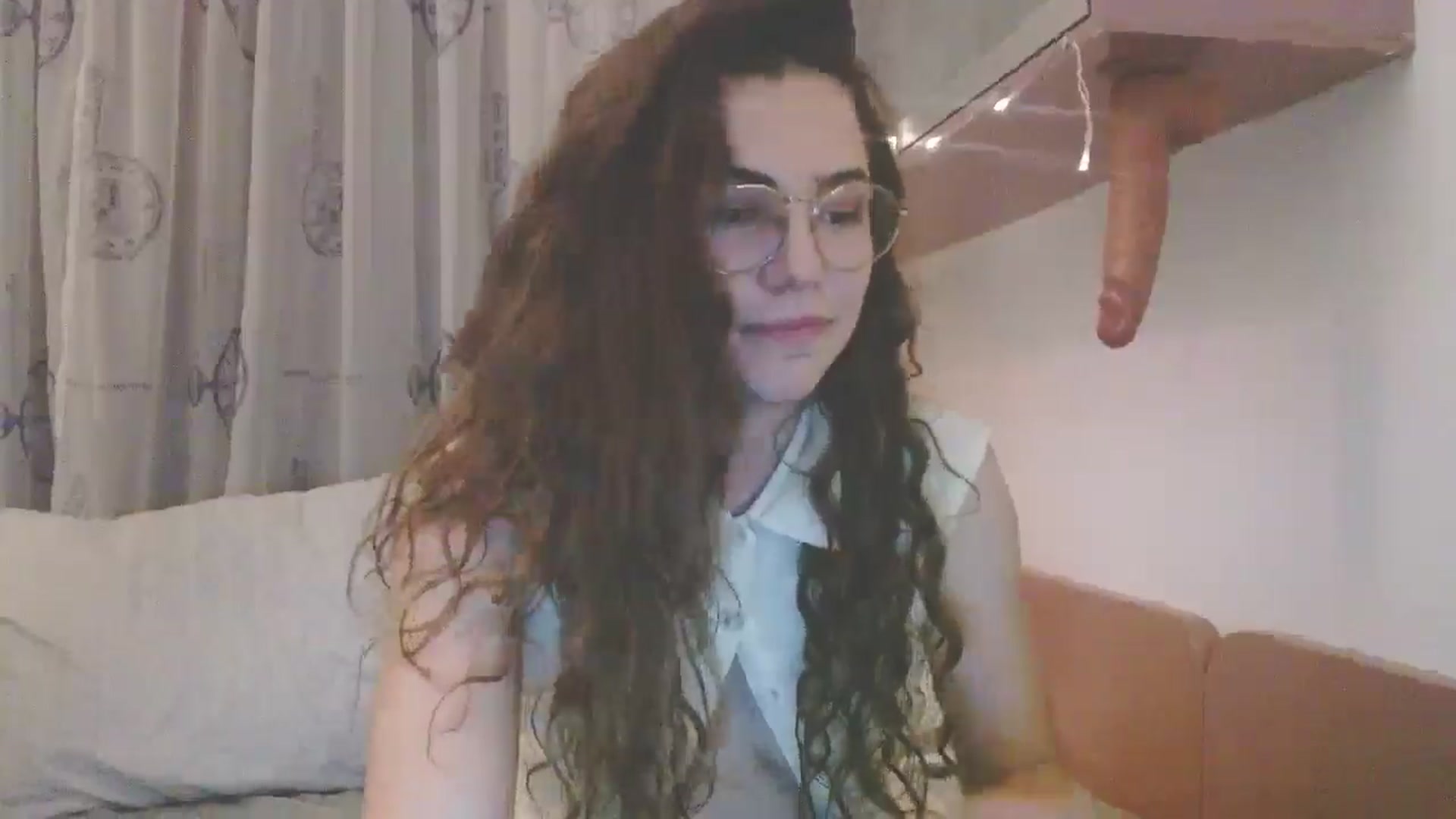 Gallery image thumbnail from Elizabeth005's myfreecams stream on, 05/09/2025, 24:25 image 15 of 20