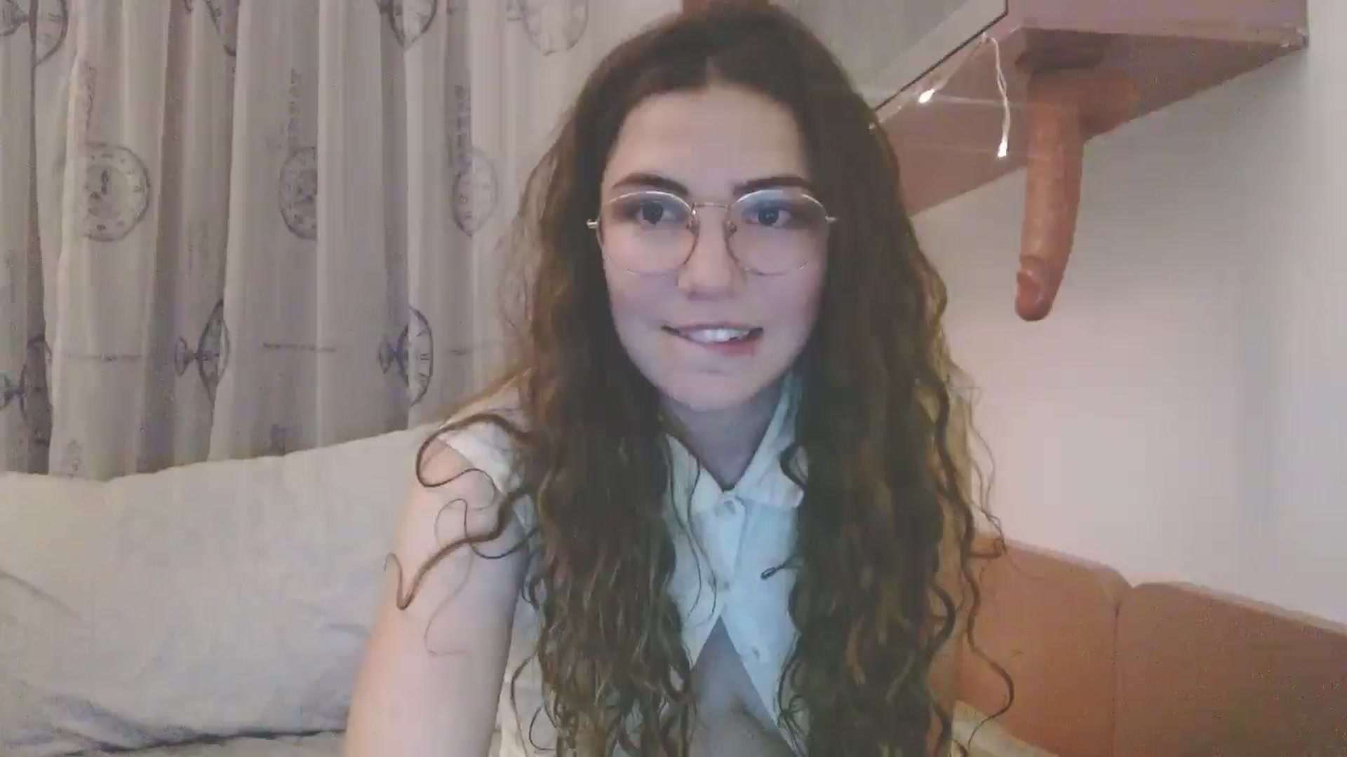 Gallery image thumbnail from Elizabeth005's myfreecams stream on, 05/09/2025, 24:25 image 19 of 20