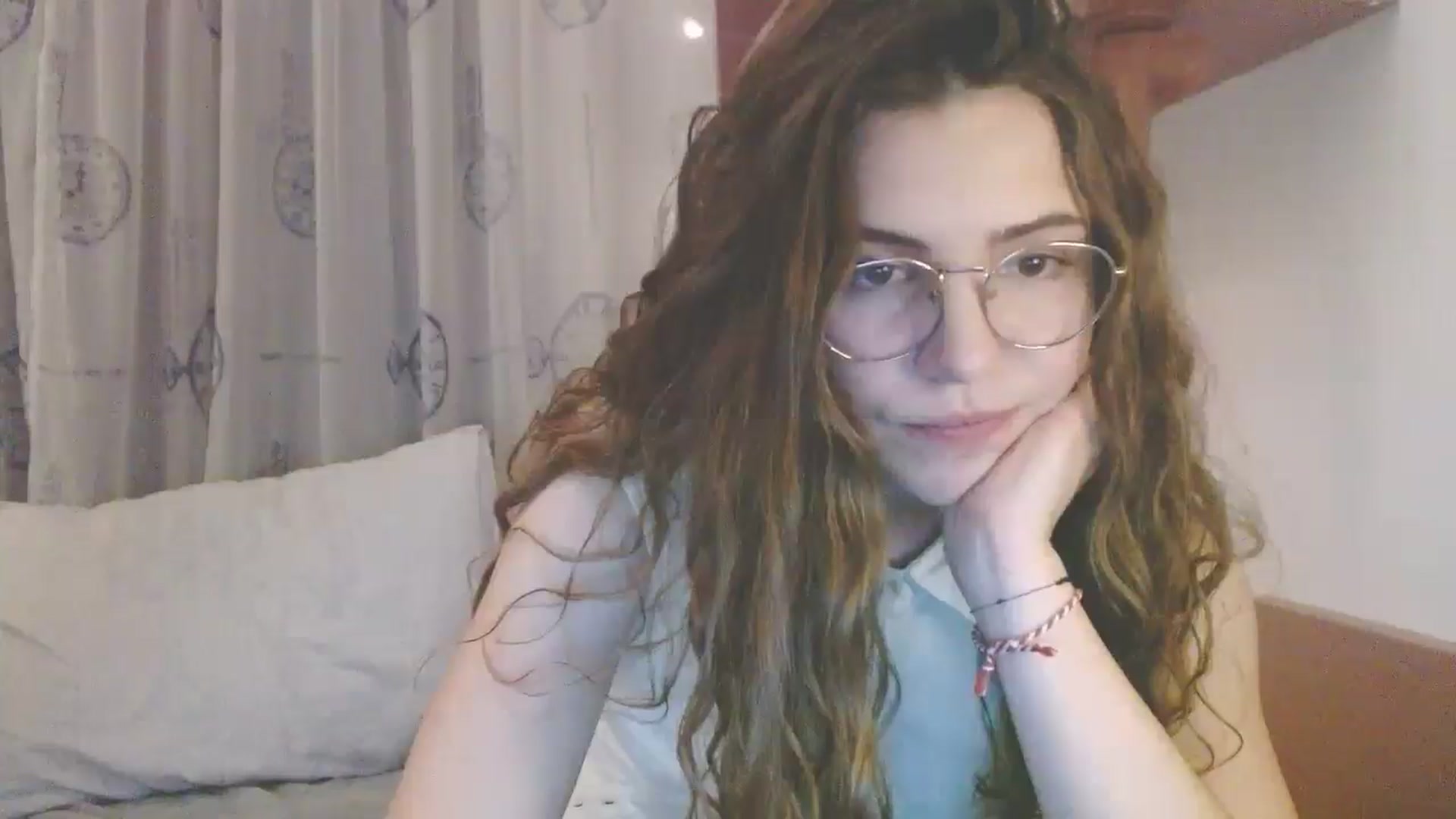 Gallery image thumbnail from Elizabeth005's myfreecams stream on, 05/09/2025, 24:25 image 7 of 20
