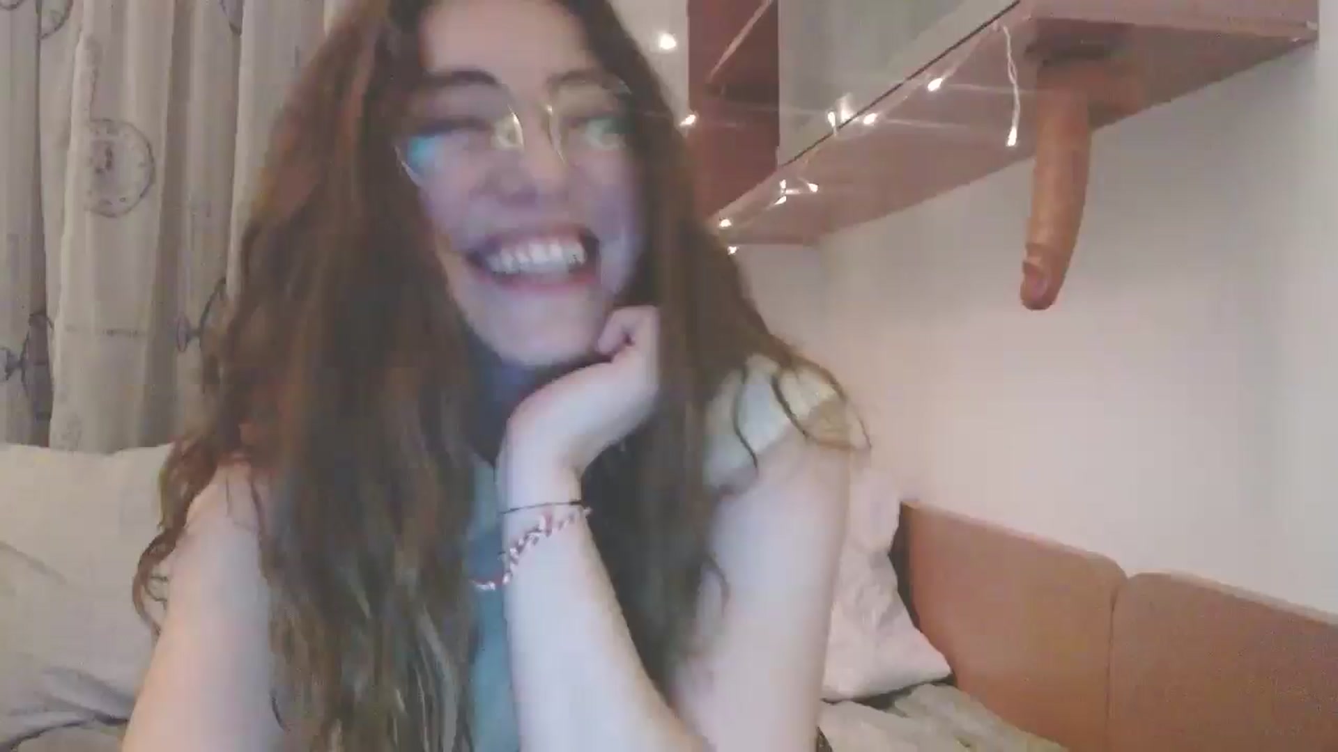 Gallery image thumbnail from Elizabeth005's myfreecams stream on, 05/09/2025, 24:25 image 13 of 20
