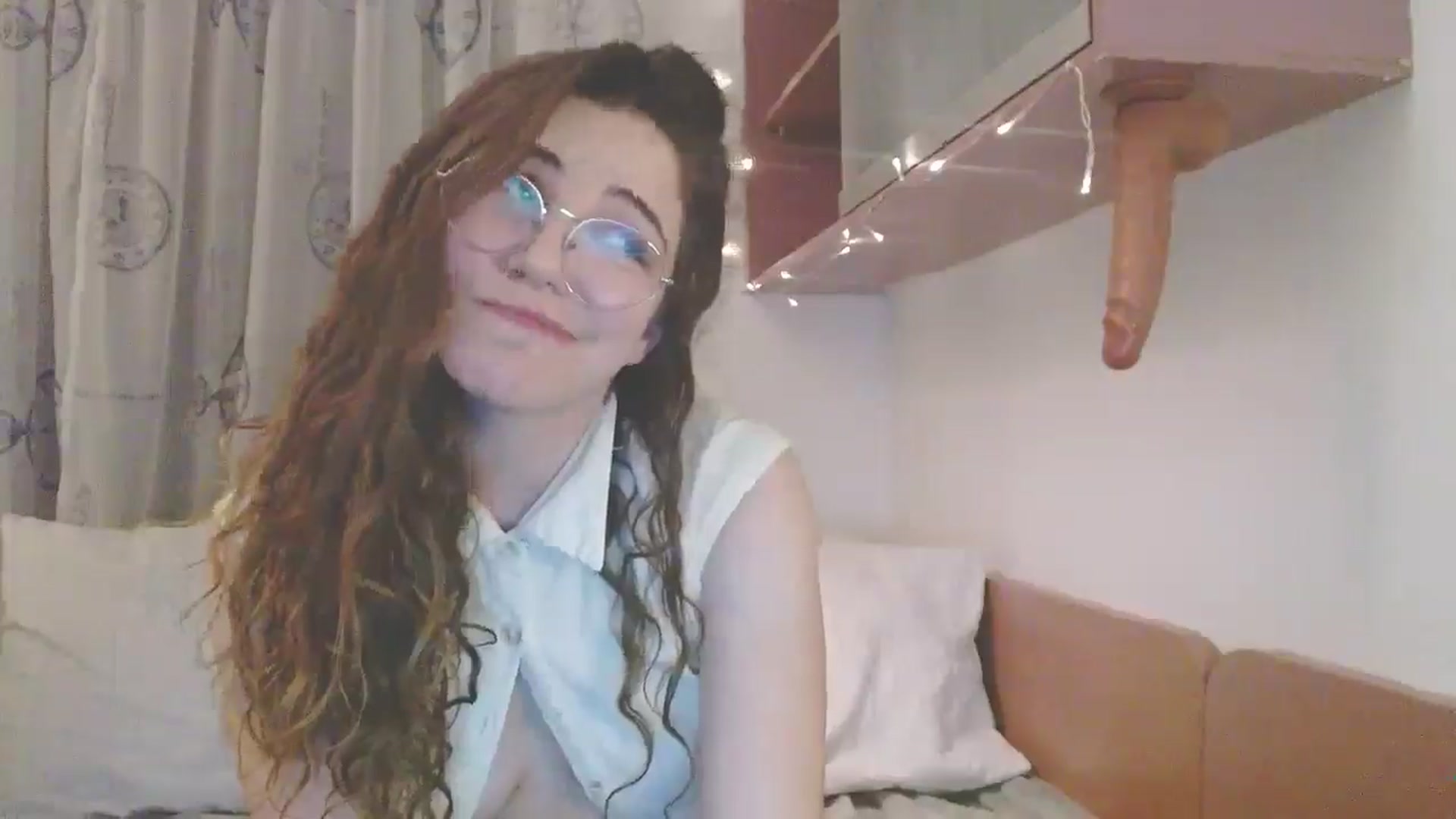 Gallery image thumbnail from Elizabeth005's myfreecams stream on, 05/09/2025, 01:07 image 4 of 20