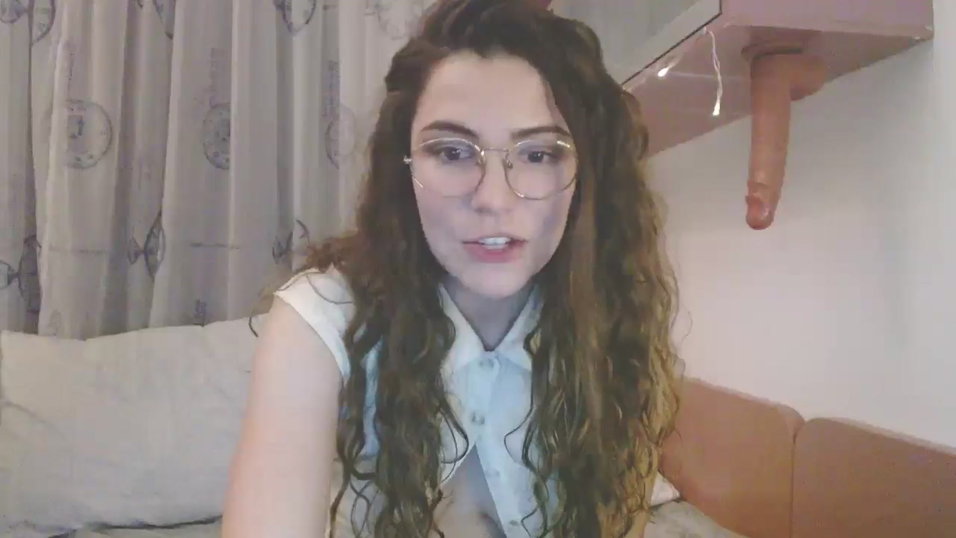 Gallery image thumbnail from Elizabeth005's myfreecams stream on, 05/09/2025, 01:07 image 12 of 20