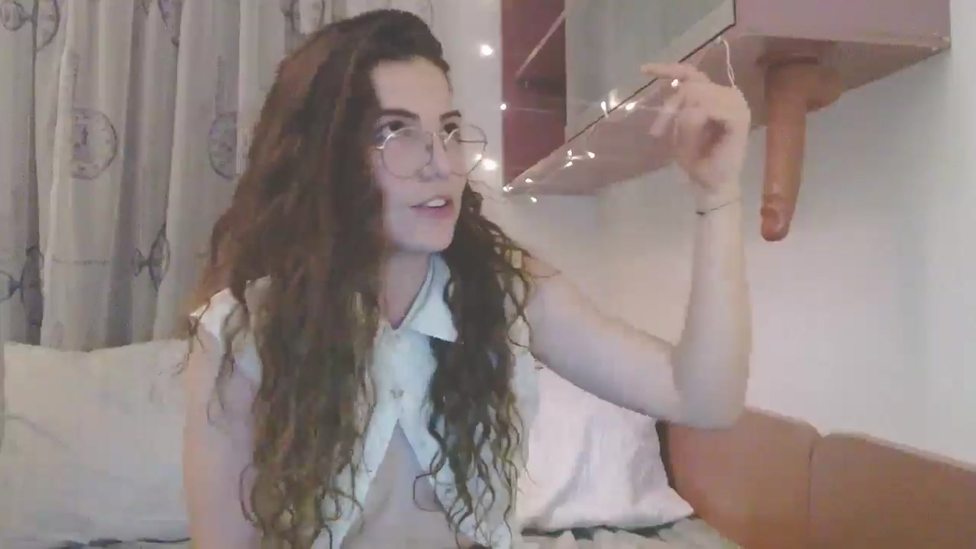 Gallery image thumbnail from Elizabeth005's myfreecams stream on, 05/09/2025, 01:07 image 11 of 20