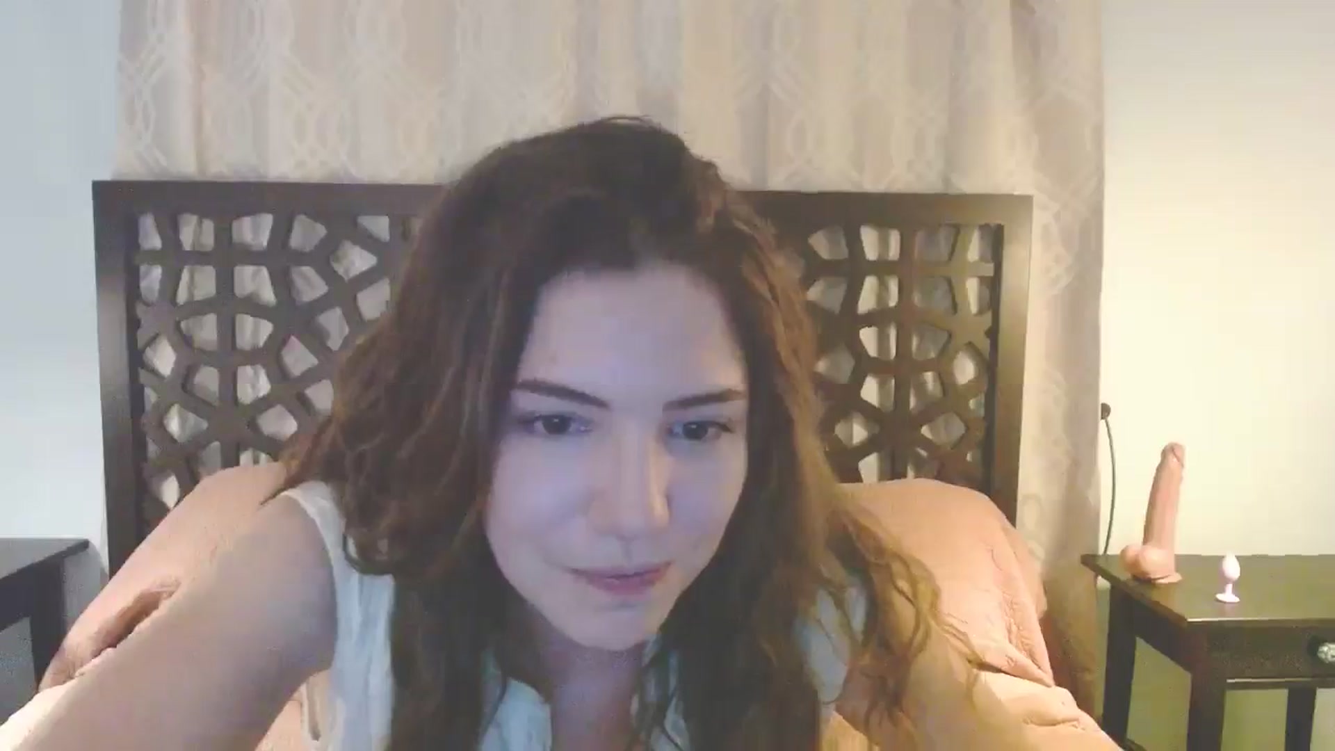 Gallery image thumbnail from Elizabeth005's myfreecams stream on, 06/20/2025, 10:27 image 18 of 20