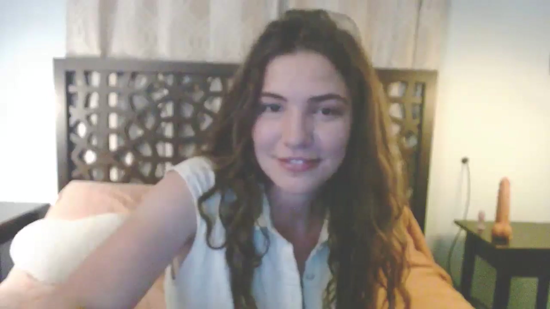 Gallery image thumbnail from Elizabeth005's myfreecams stream on, 06/22/2025, 08:18 image 6 of 20