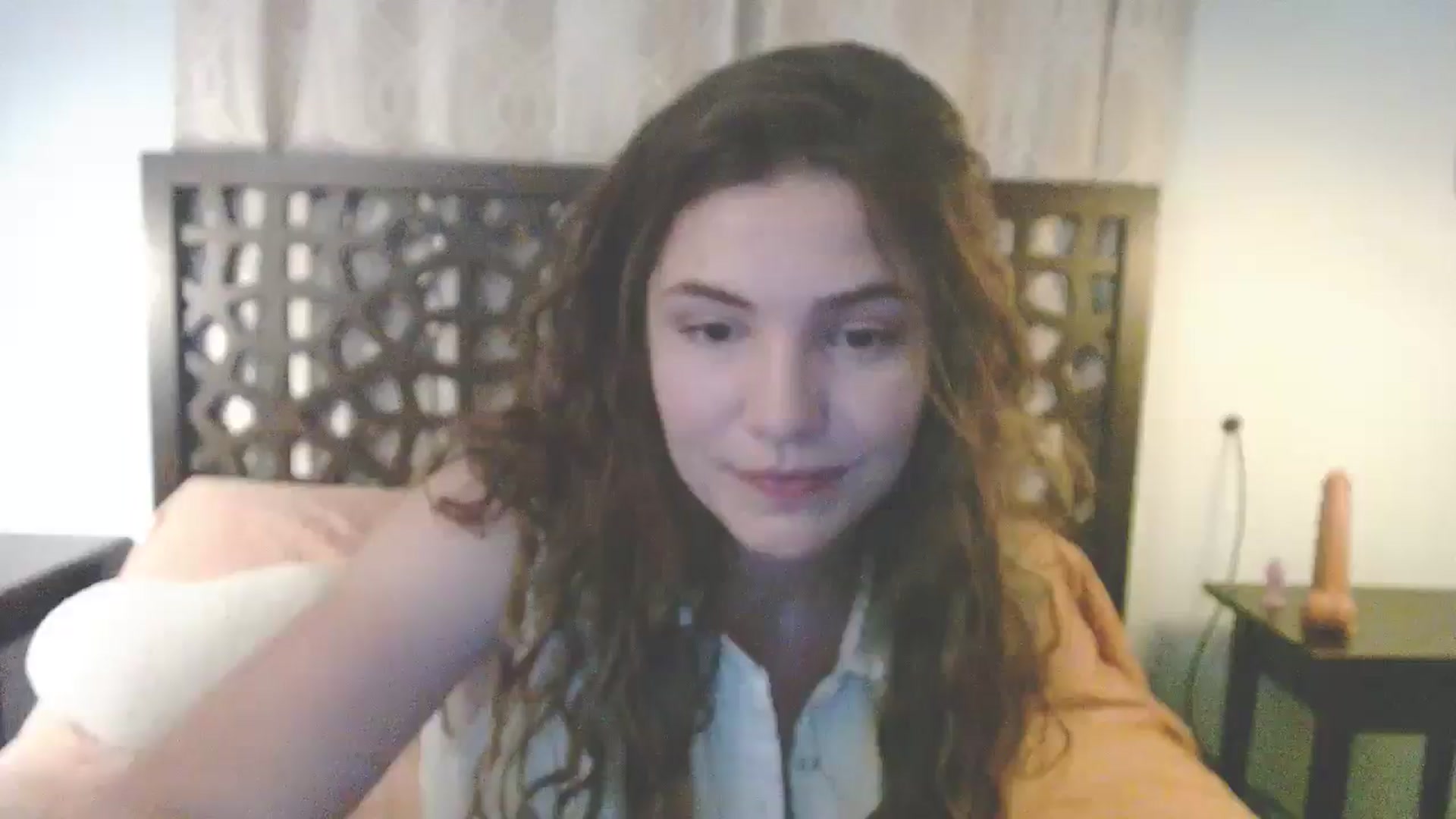 Gallery image thumbnail from Elizabeth005's myfreecams stream on, 06/22/2025, 08:18 image 1 of 20