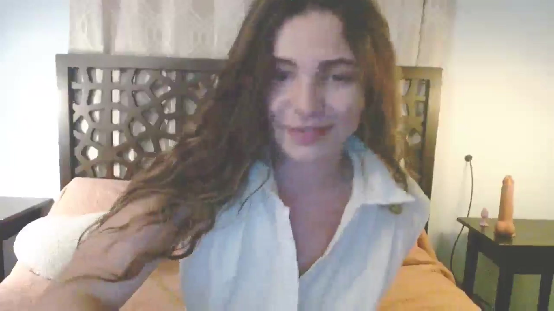 Gallery image thumbnail from Elizabeth005's myfreecams stream on, 06/22/2025, 08:18 image 14 of 20
