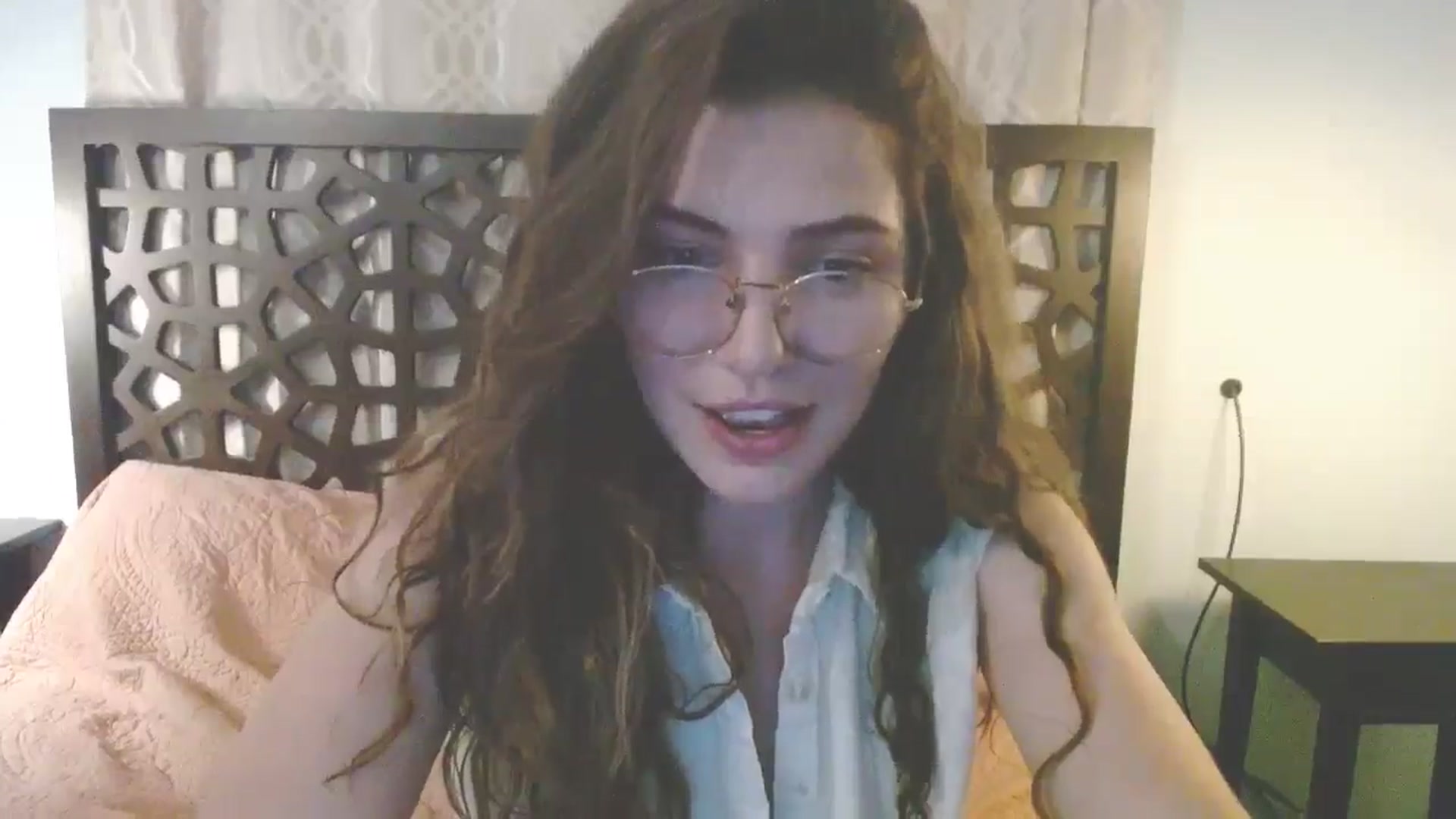 Gallery image thumbnail from Elizabeth005's myfreecams stream on, 06/22/2025, 10:51 image 8 of 20