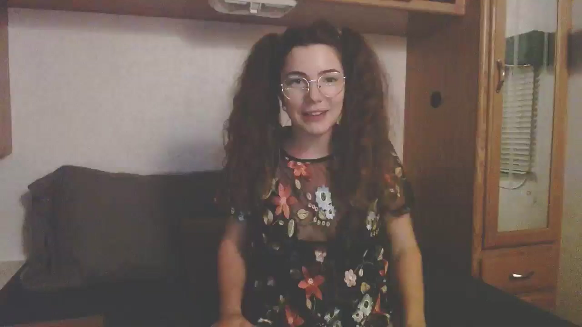 Gallery image thumbnail from Elizabeth005's myfreecams stream on, 07/24/2025, 11:40 image 4 of 20