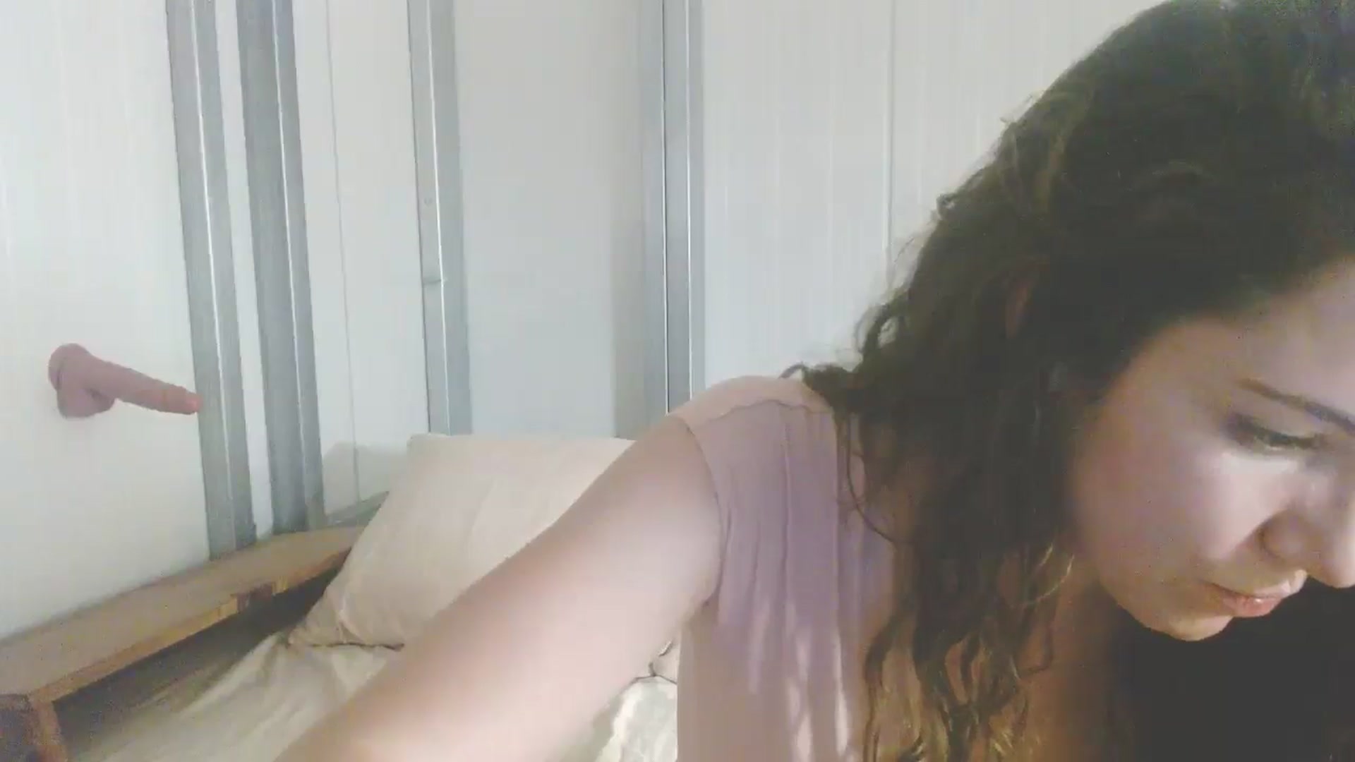 Gallery image thumbnail from Elizabeth005's myfreecams stream on, 08/12/2025, 11:56 image 17 of 20