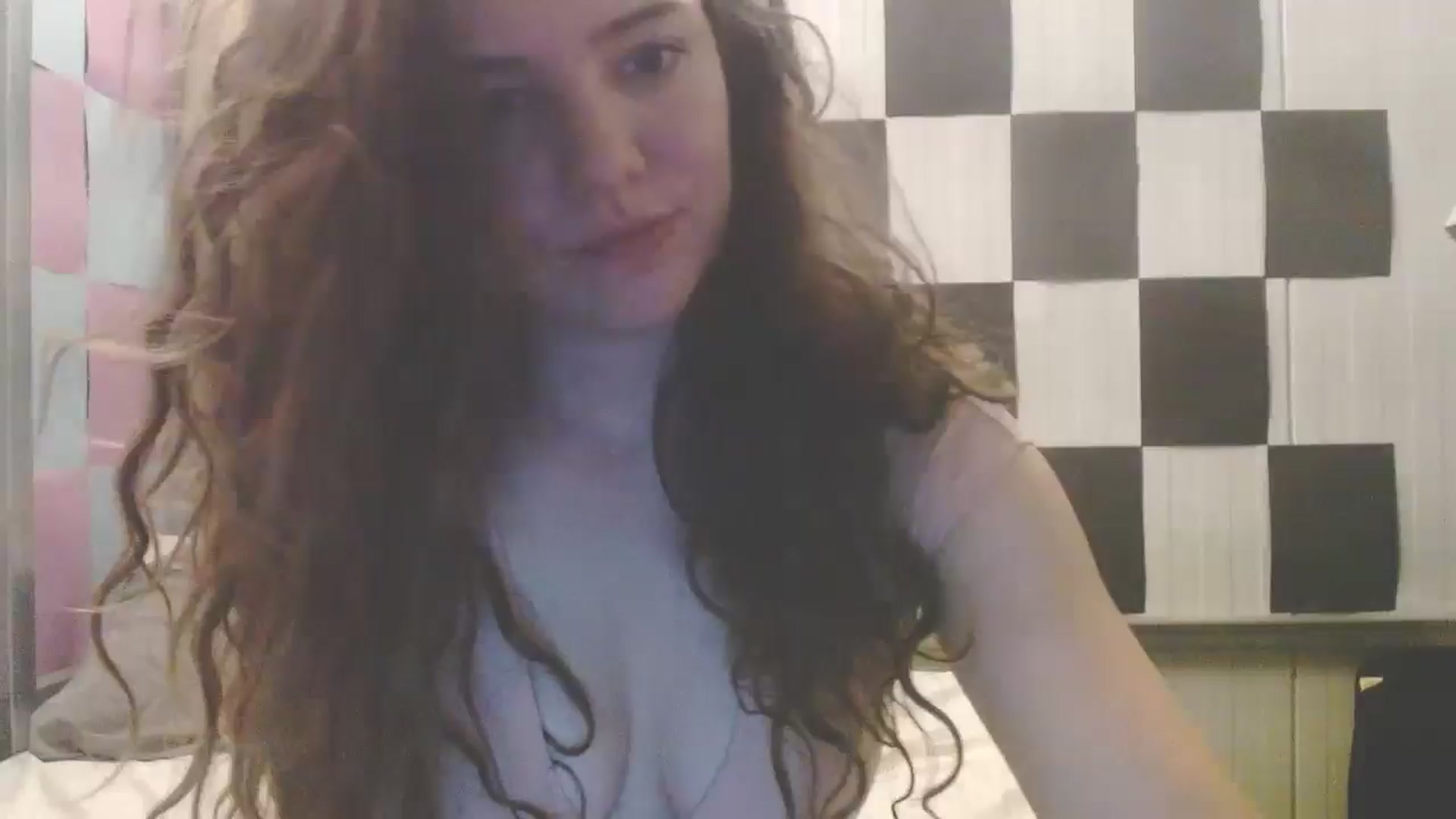 Gallery image thumbnail from Elizabeth005's myfreecams stream on, 08/20/2025, 10:21 image 5 of 20