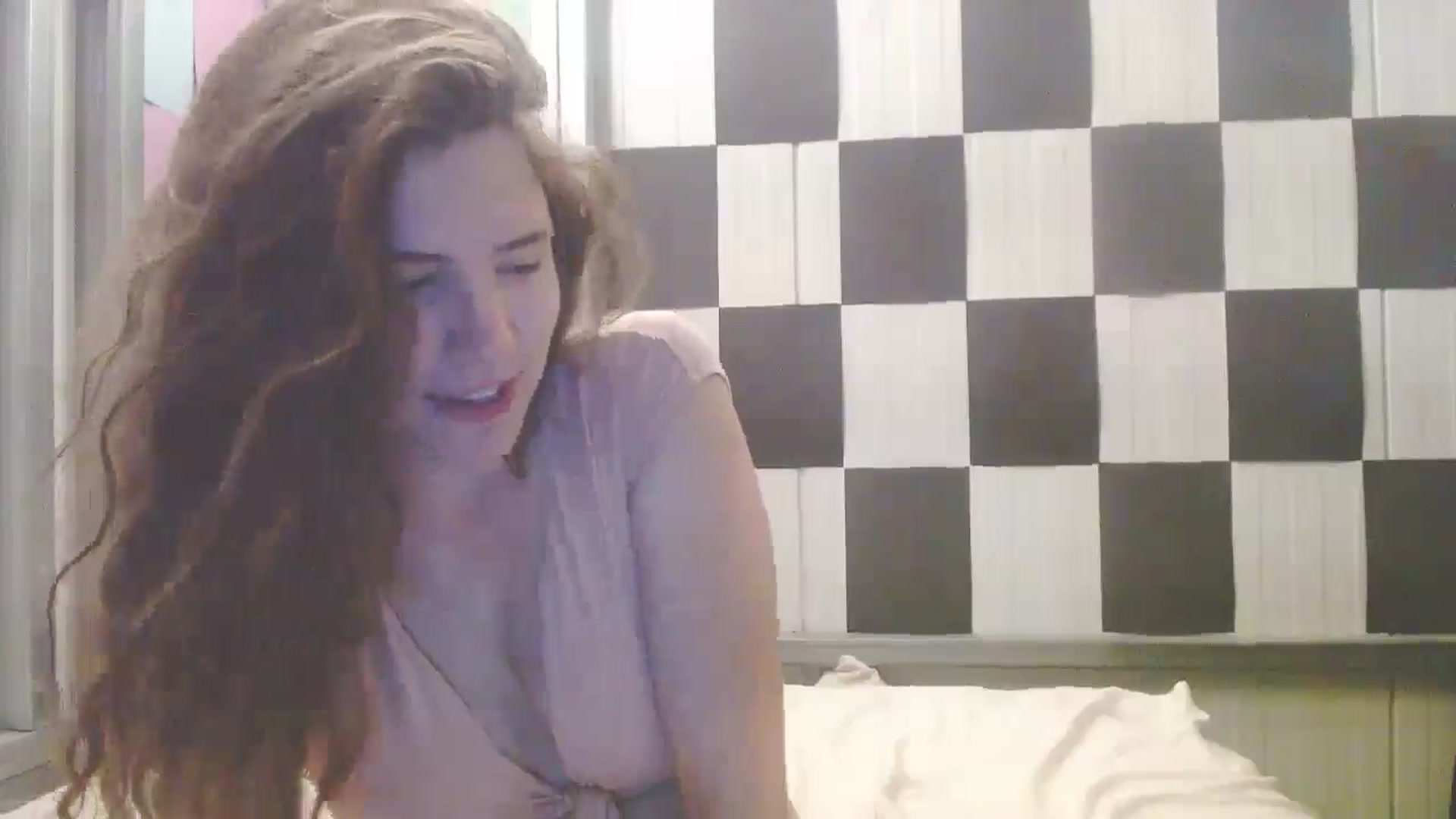 Gallery image thumbnail from Elizabeth005's myfreecams stream on, 08/20/2025, 10:21 image 17 of 20