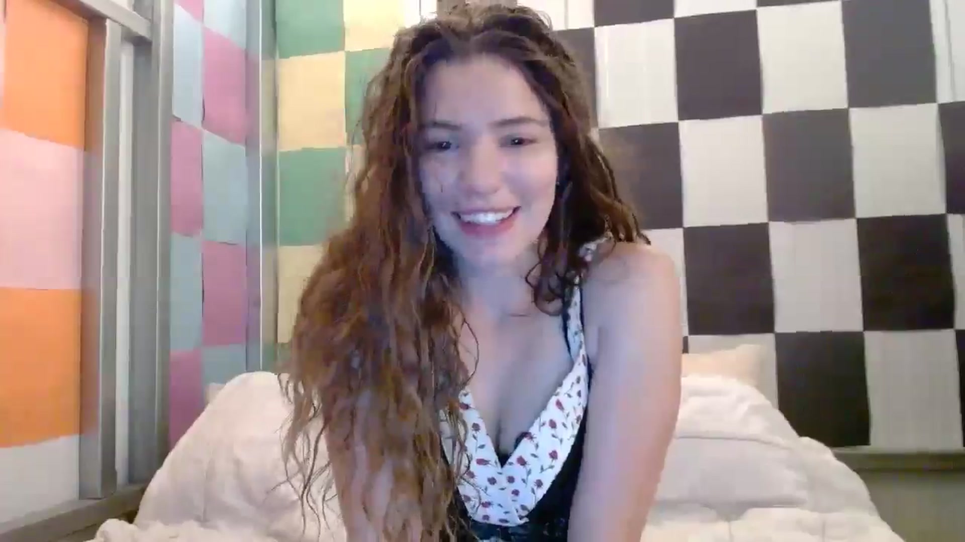 Gallery image thumbnail from Elizabeth005's myfreecams stream on, 08/31/2025, 09:02 image 5 of 20