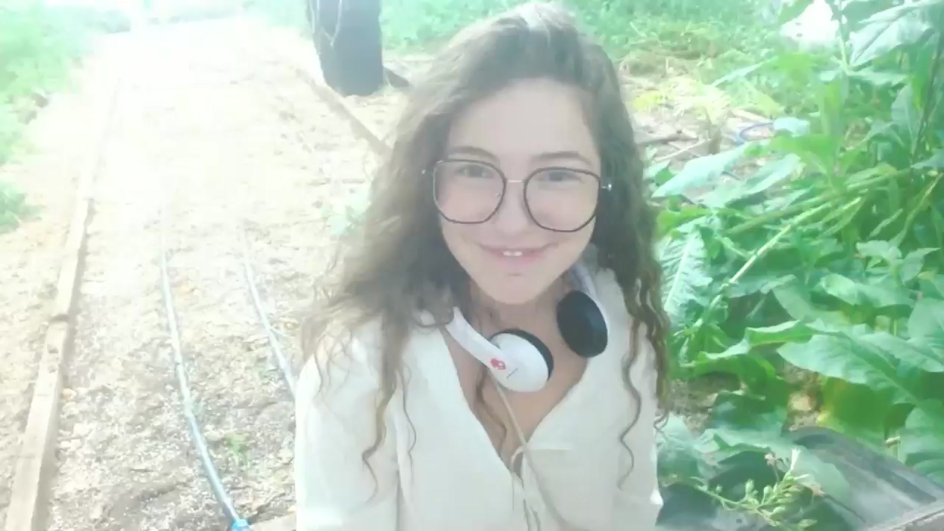 Gallery image thumbnail from Elizabeth005's myfreecams stream on, 09/13/2025, 06:58 image 17 of 20
