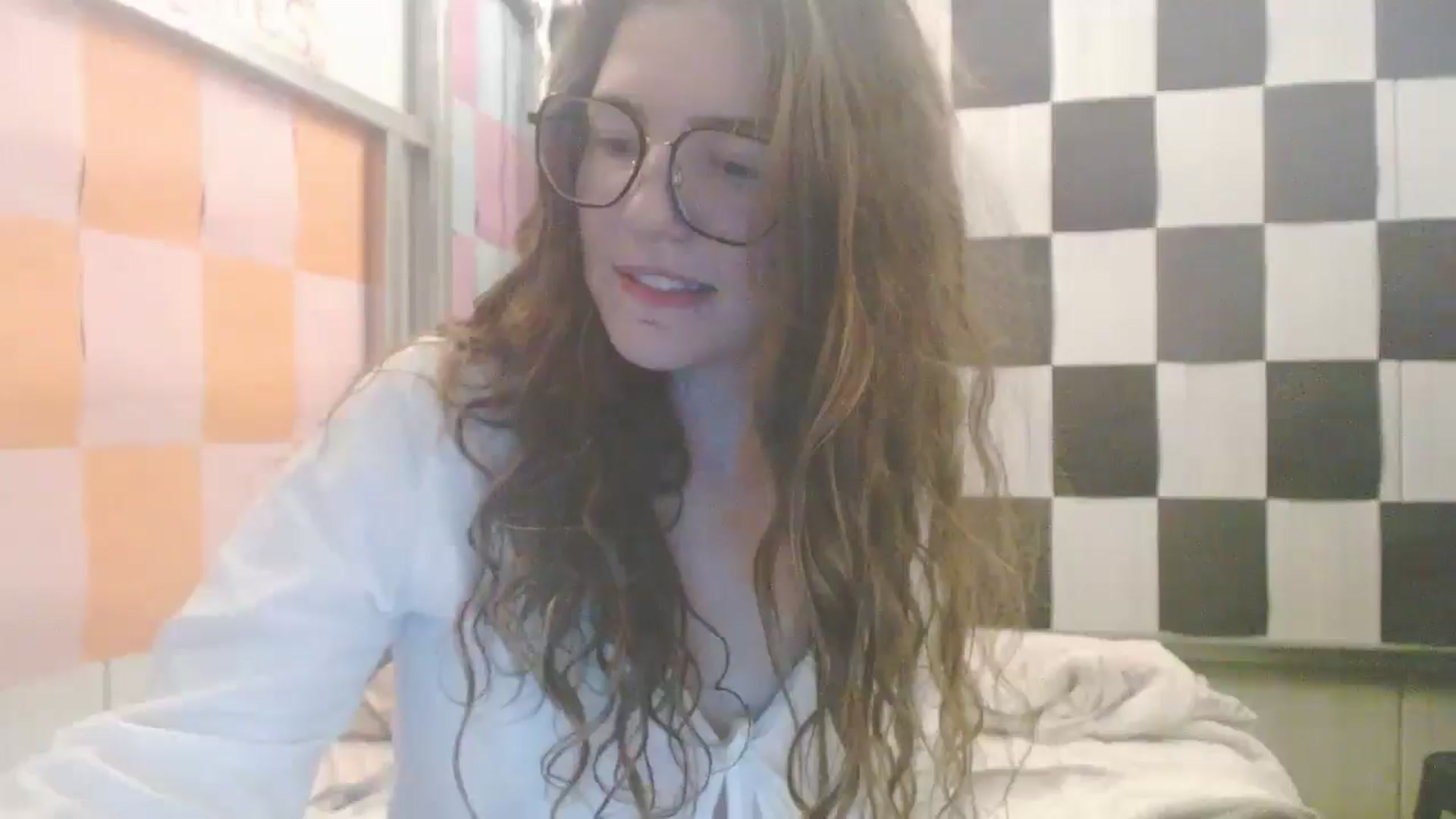 Gallery image thumbnail from Elizabeth005's myfreecams stream on, 09/13/2025, 11:51 image 16 of 20