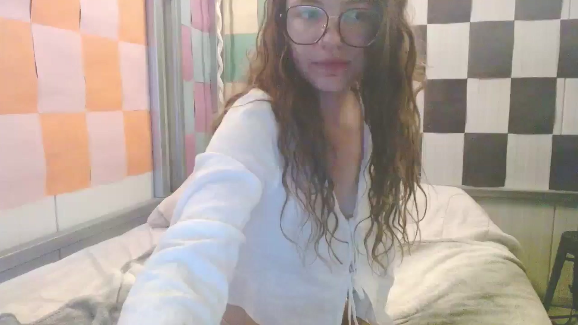 Gallery image thumbnail from Elizabeth005's myfreecams stream on, 09/13/2025, 12:59 image 17 of 20