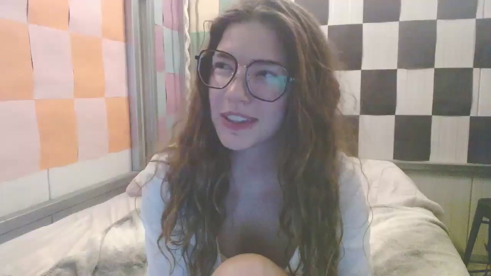 Gallery image thumbnail from Elizabeth005's myfreecams stream on, 09/13/2025, 12:59 image 14 of 20