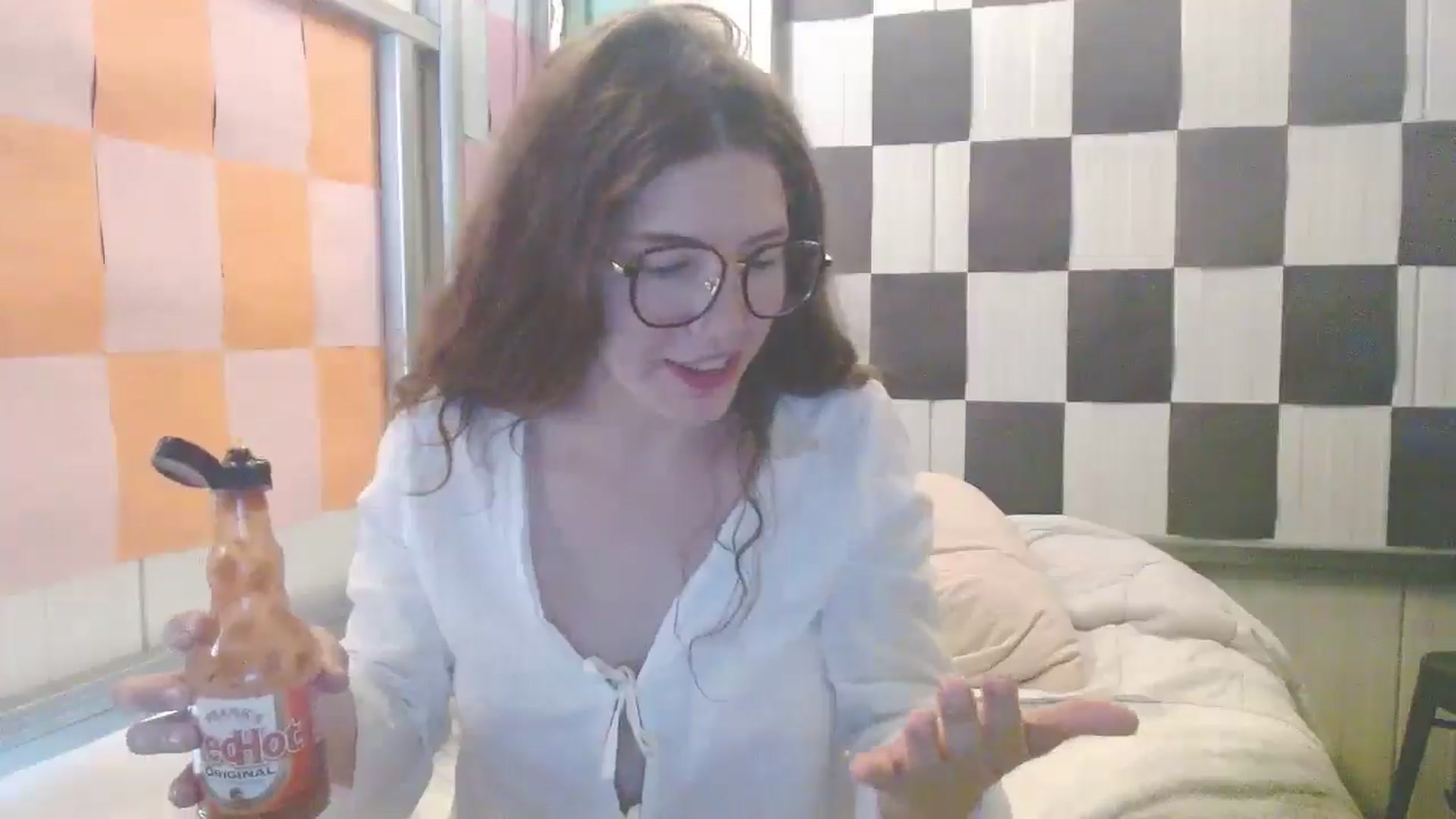 Gallery image thumbnail from Elizabeth005's myfreecams stream on, 09/13/2025, 14:36 image 8 of 20