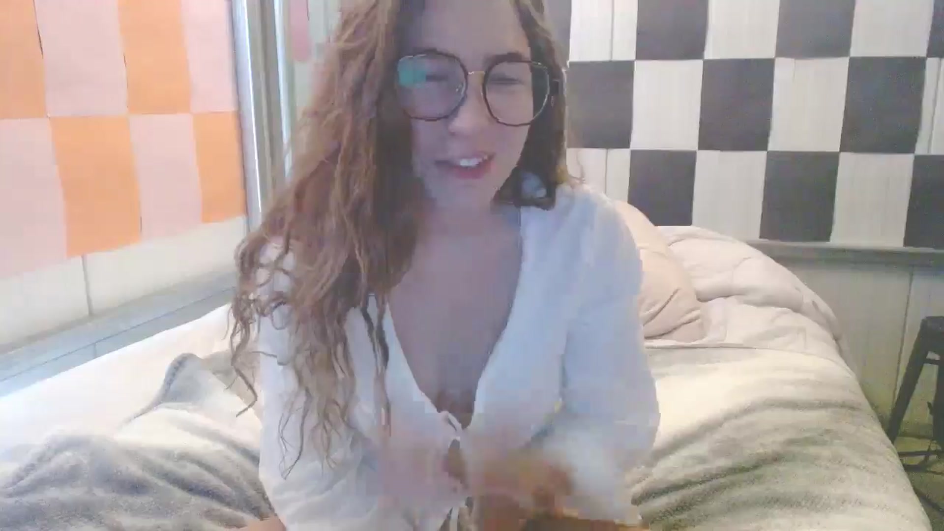 Gallery image thumbnail from Elizabeth005's myfreecams stream on, 09/13/2025, 14:36 image 12 of 20