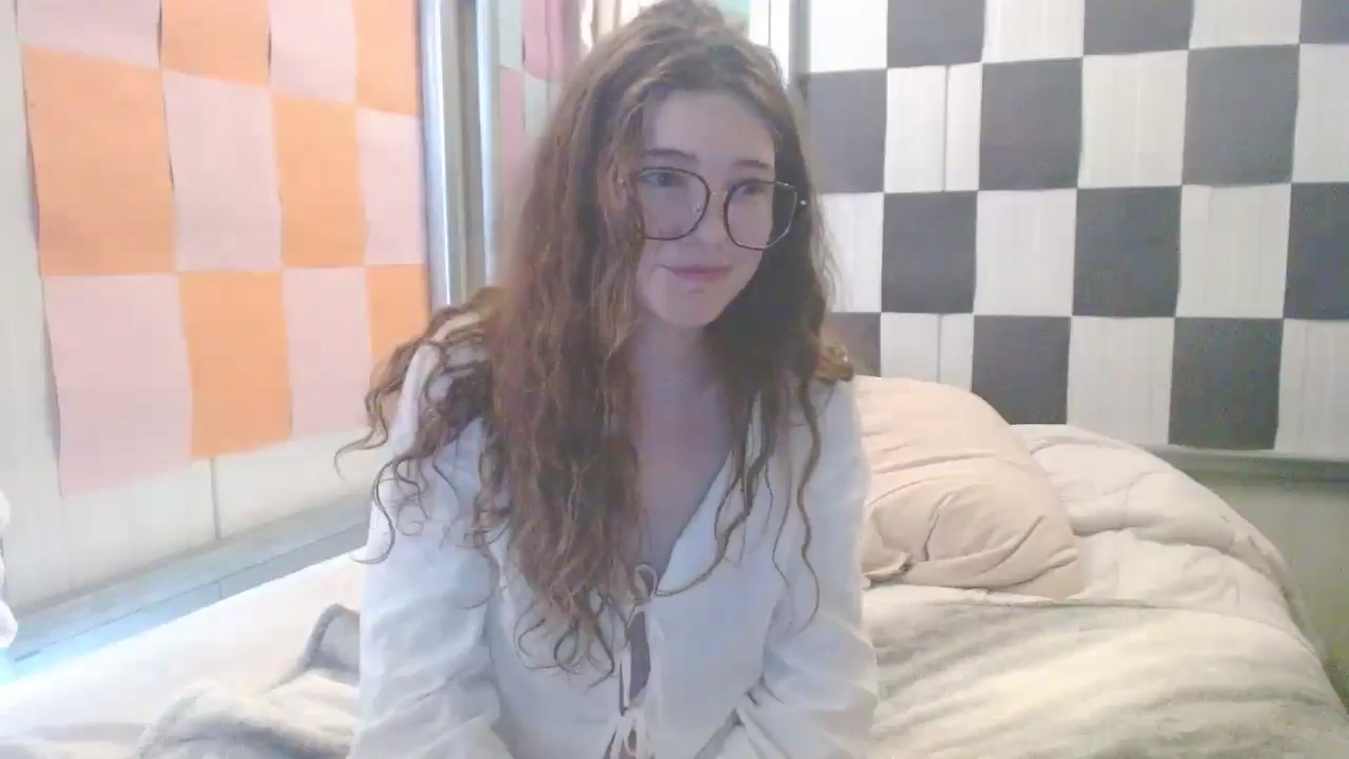 Gallery image thumbnail from Elizabeth005's myfreecams stream on, 09/13/2025, 14:36 image 15 of 20