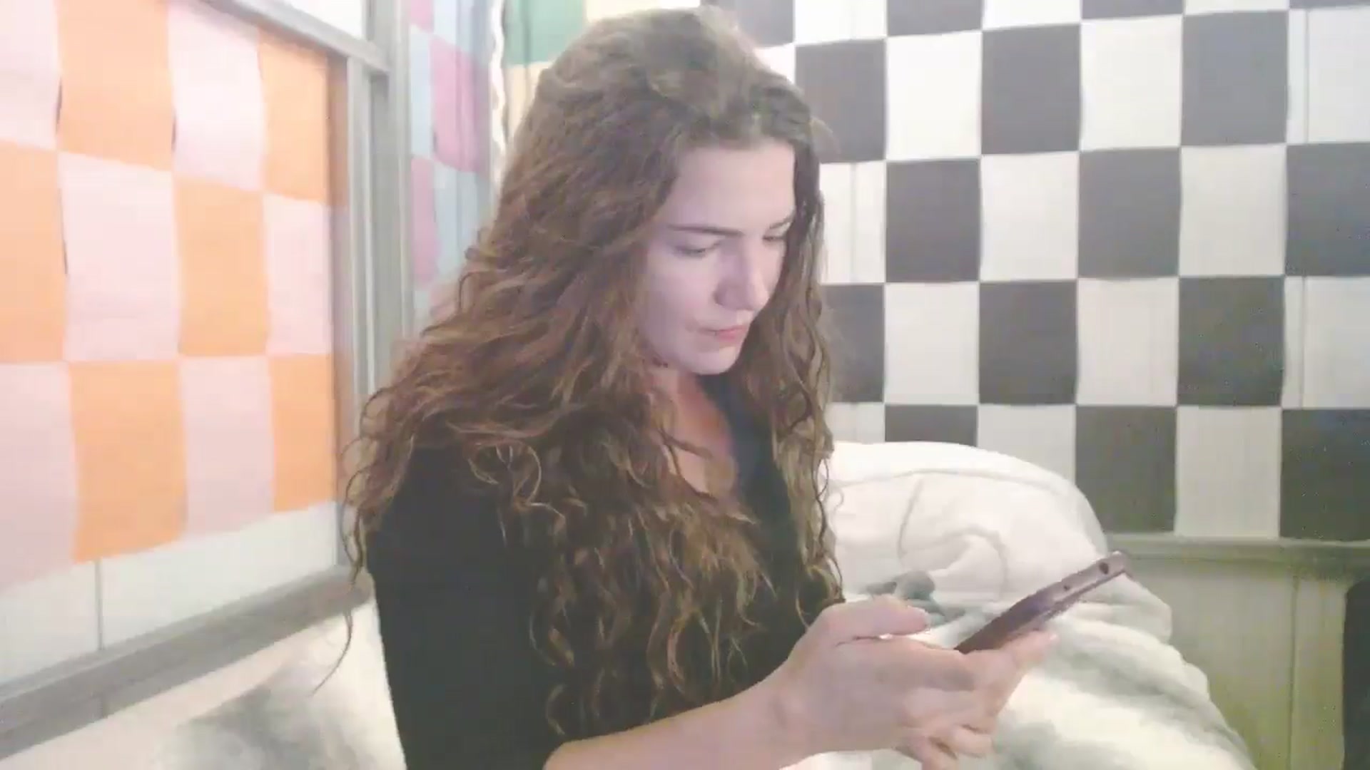 Gallery image thumbnail from Elizabeth005's myfreecams stream on, 09/17/2025, 10:02 image 12 of 20