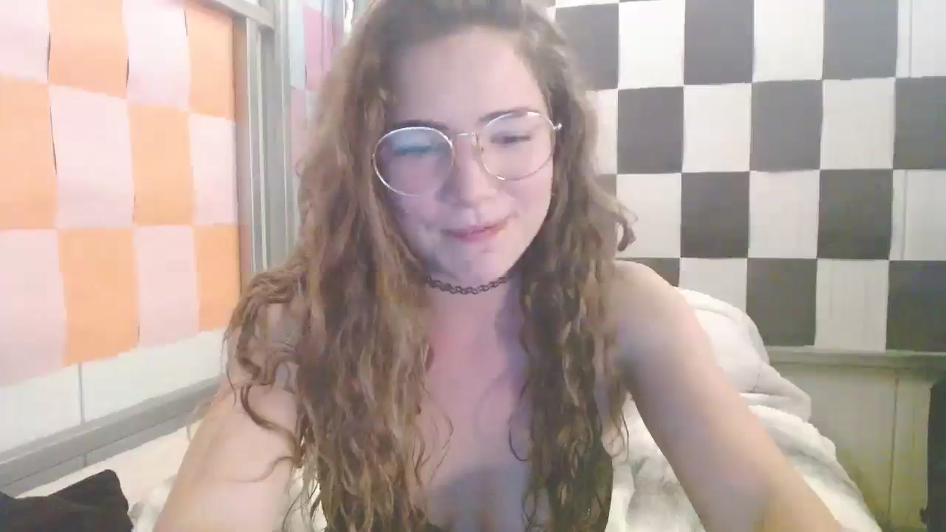 Gallery image thumbnail from Elizabeth005's myfreecams stream on, 09/17/2025, 10:02 image 17 of 20