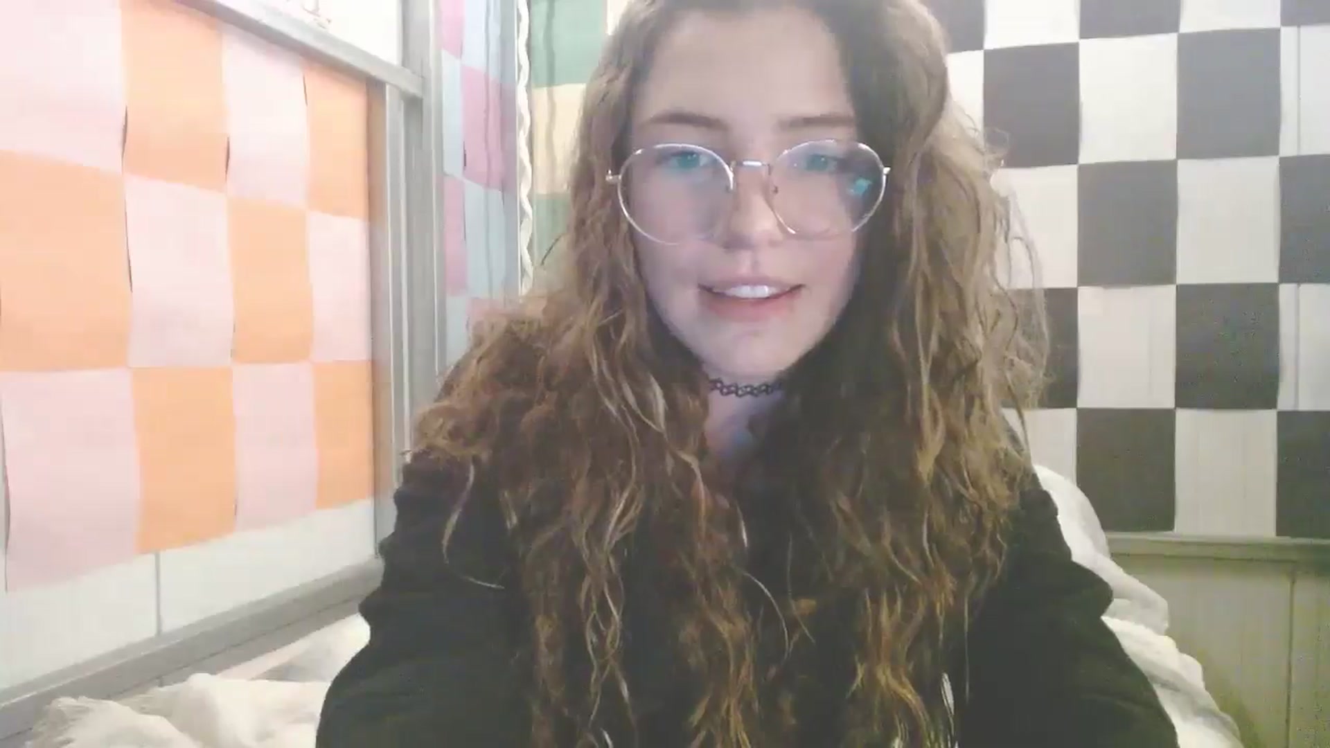 Gallery image thumbnail from Elizabeth005's myfreecams stream on, 09/17/2025, 10:02 image 5 of 20