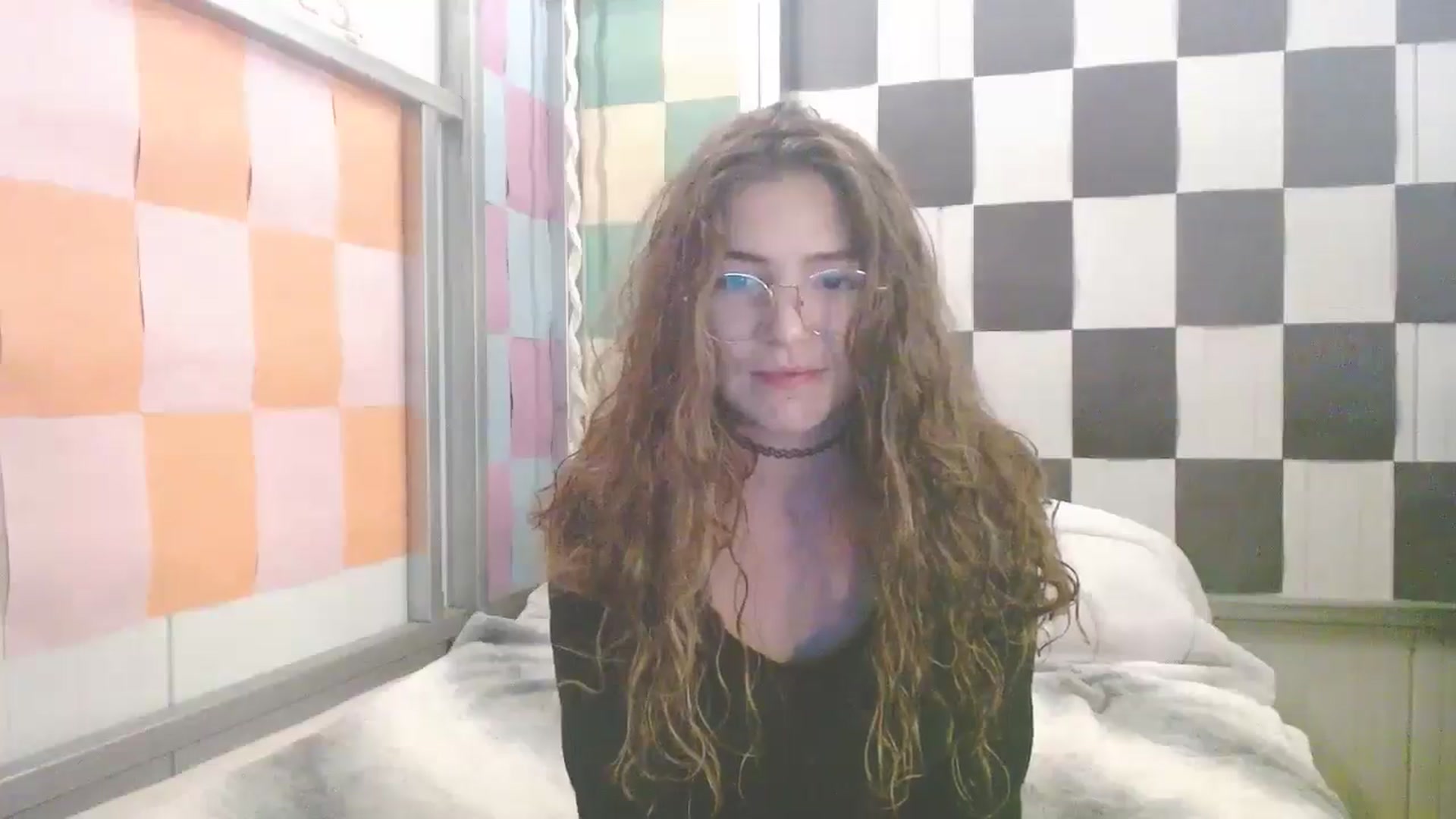 Gallery image thumbnail from Elizabeth005's myfreecams stream on, 09/17/2025, 10:02 image 4 of 20