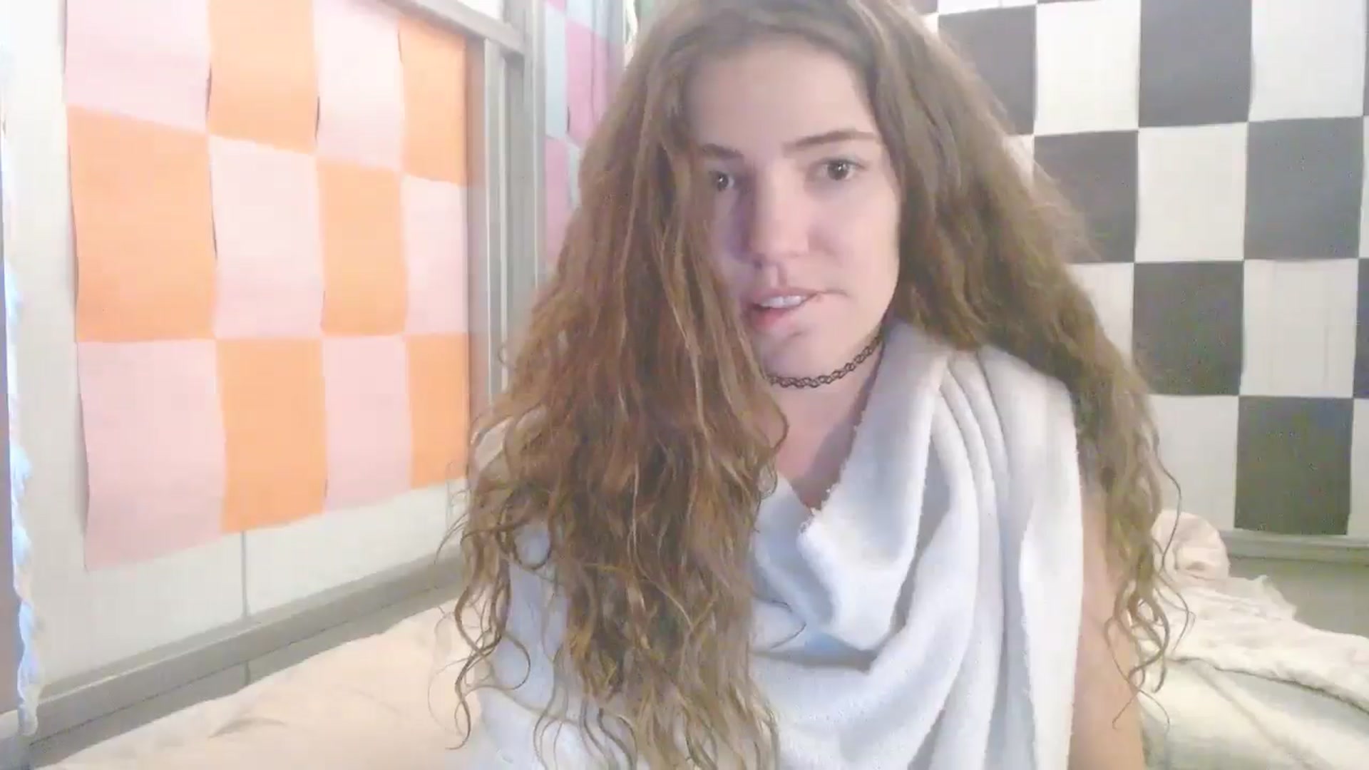 Gallery image thumbnail from Elizabeth005's myfreecams stream on, 09/17/2025, 12:43 image 18 of 20
