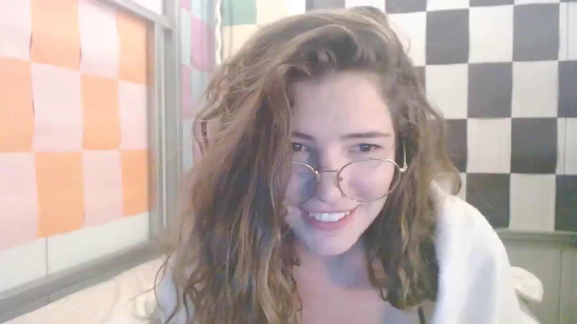 Gallery image thumbnail from Elizabeth005's myfreecams stream on, 09/17/2025, 12:43 image 2 of 20